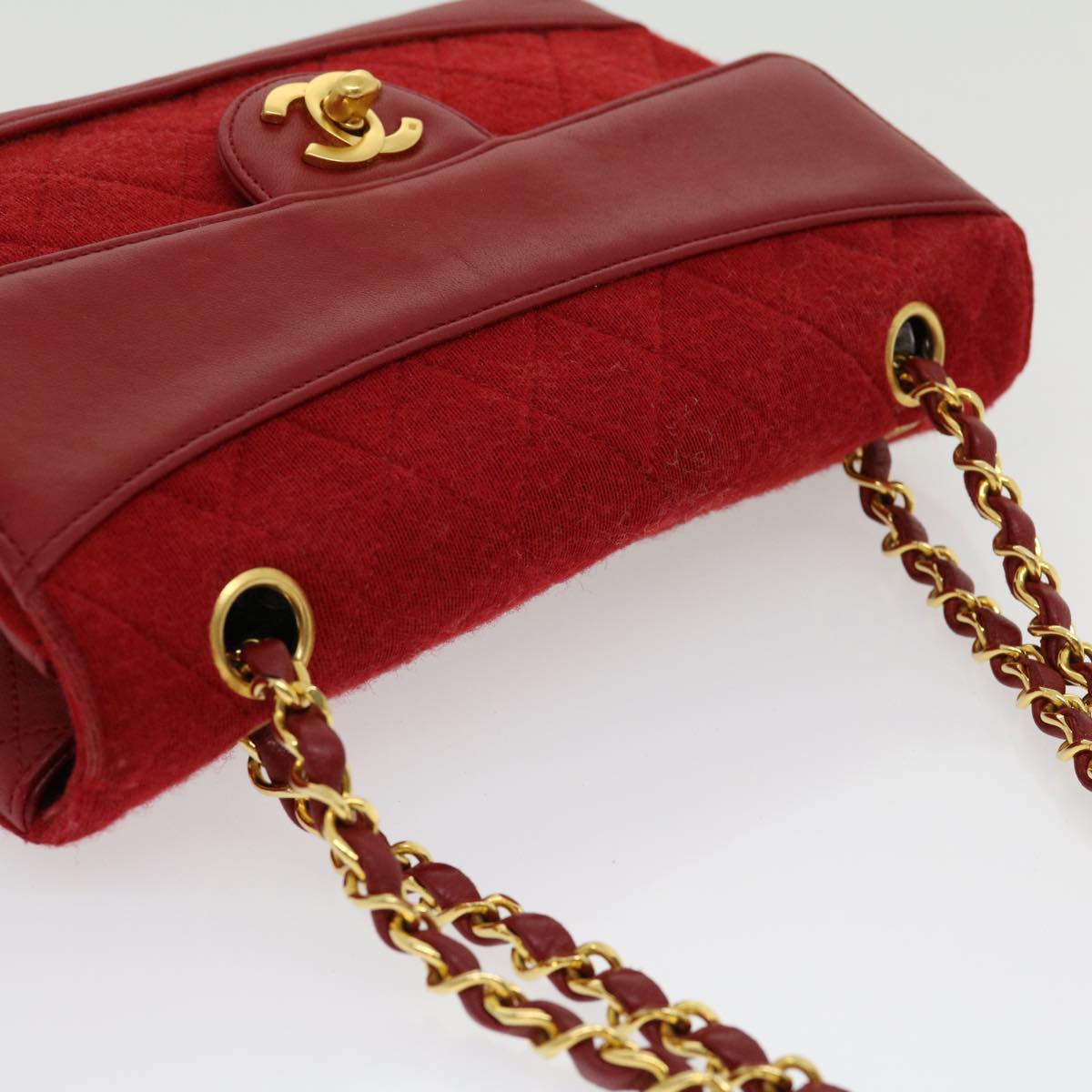 CHANEL Matelasse Double Chain Shoulder Bag Cotton Leather Red CC Auth 30896A