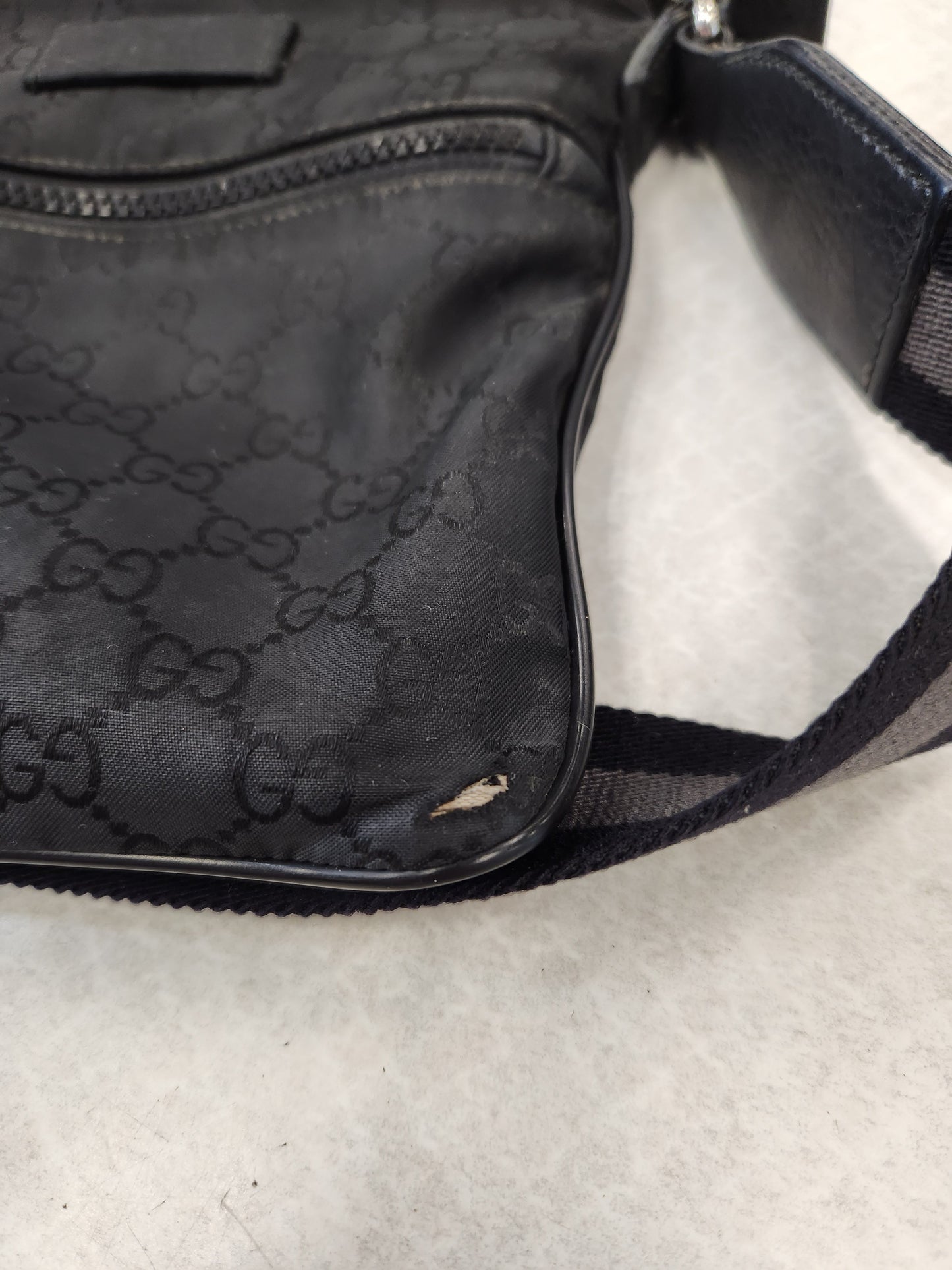 Crossbody Designer By Gucci  Size: Medium