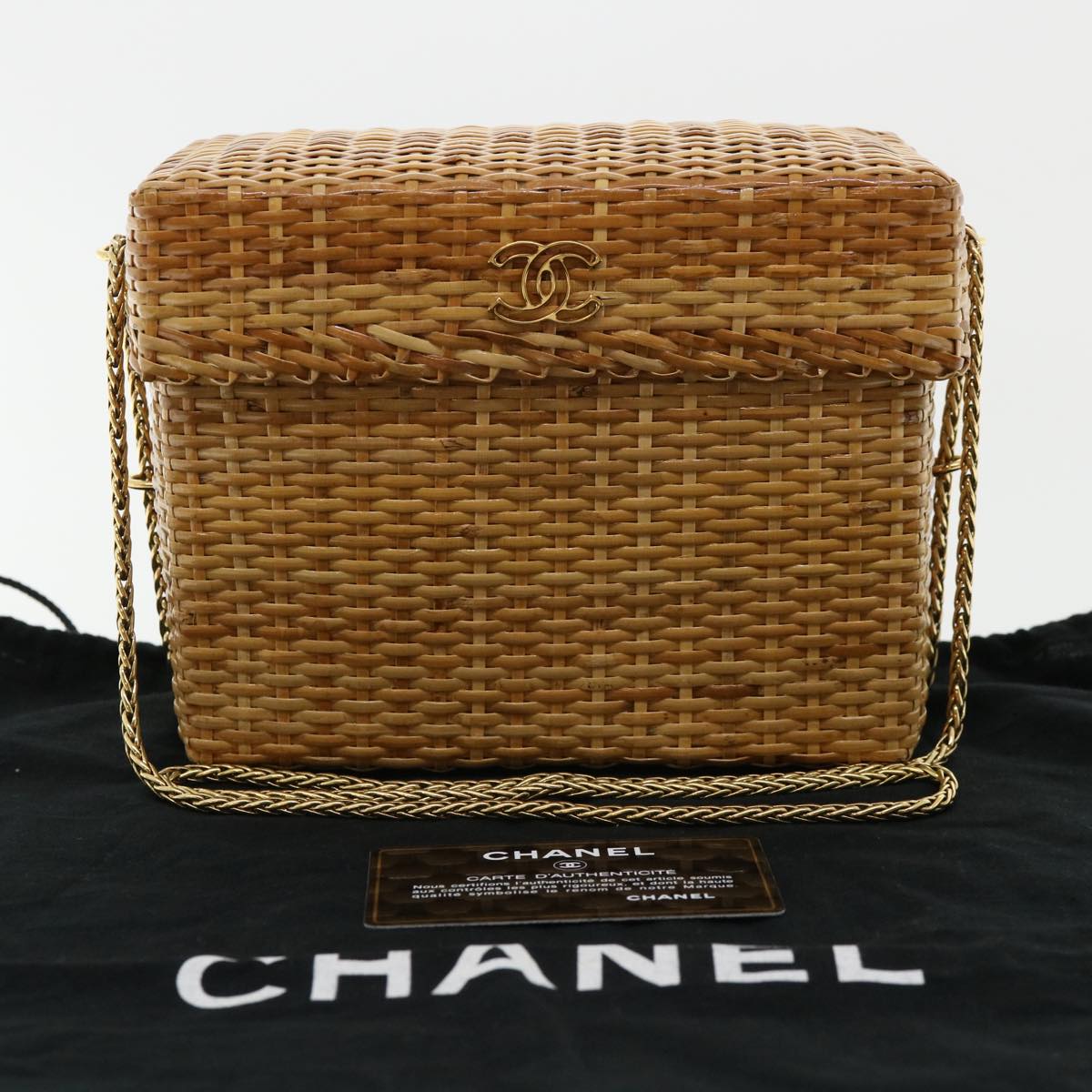 CHANEL Basket Chain Shoulder Bag Leather rattan Beige CC Auth 31932A