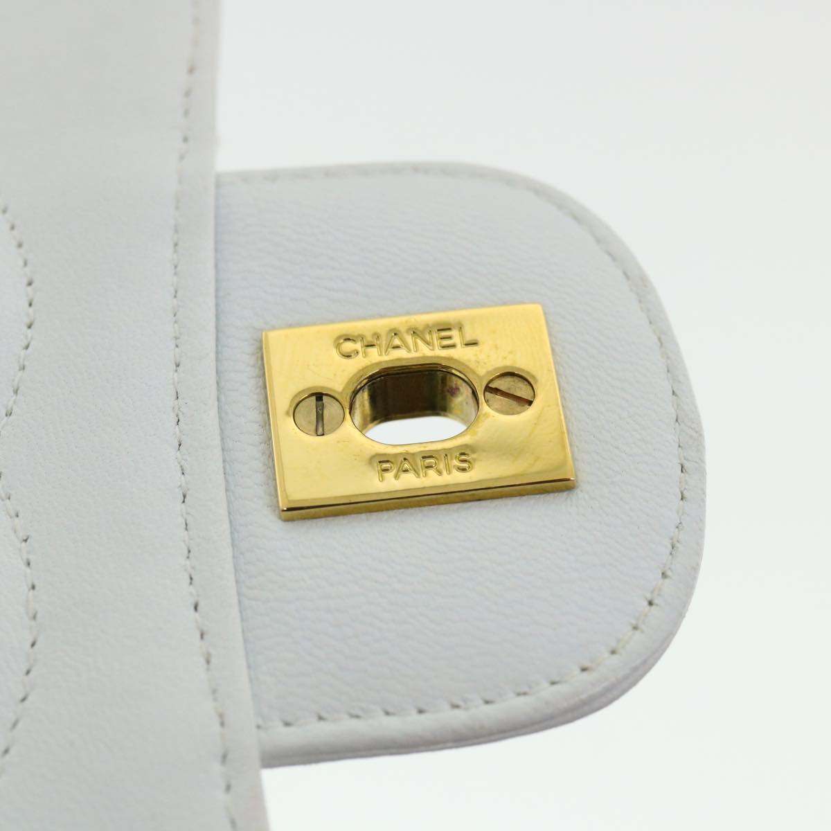 CHANEL Matelasse Pair Shoulder Bag Lamb Skin White CC Auth 32416A