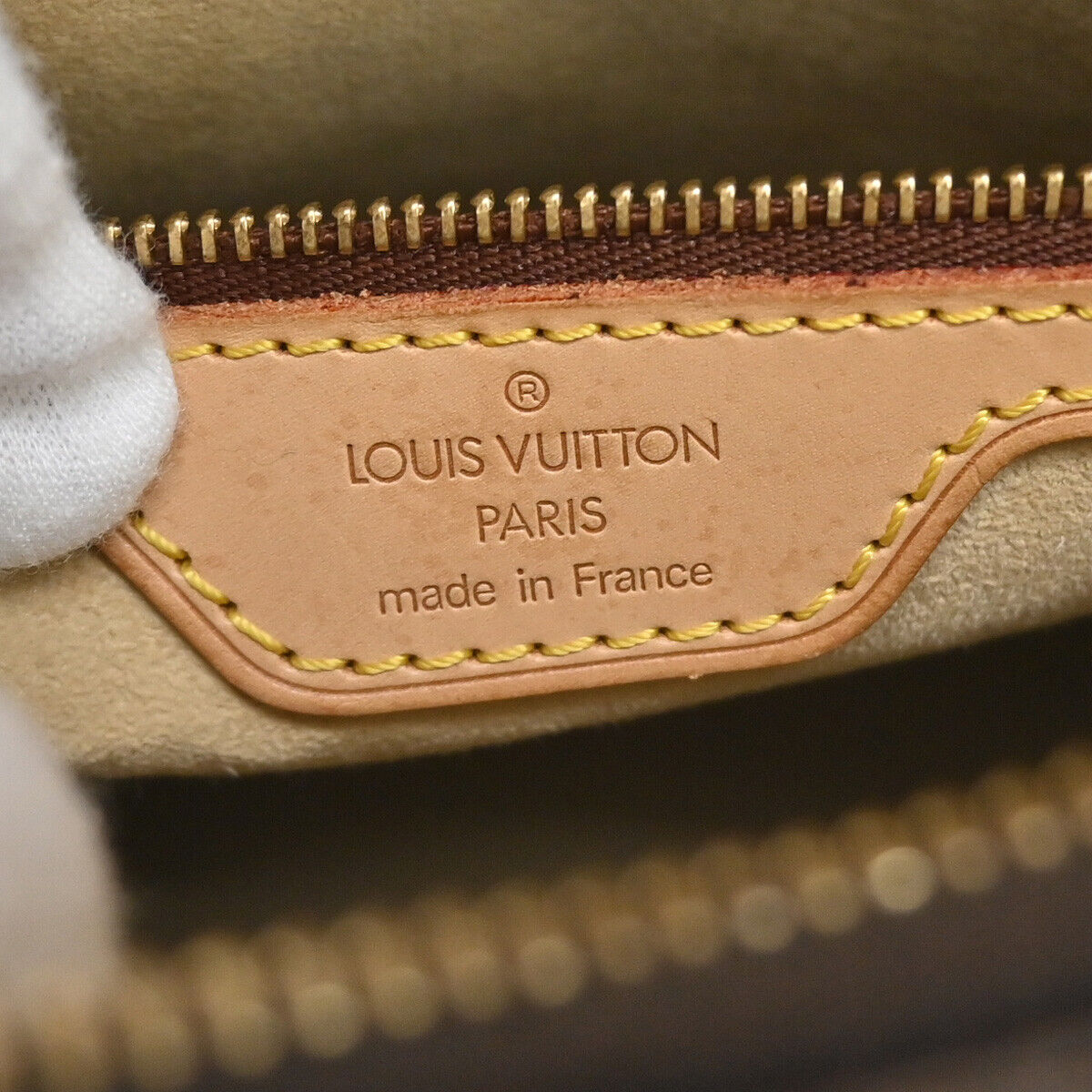 Louis Vuitton Looping Mm  Canvas Shoulder Bag ()