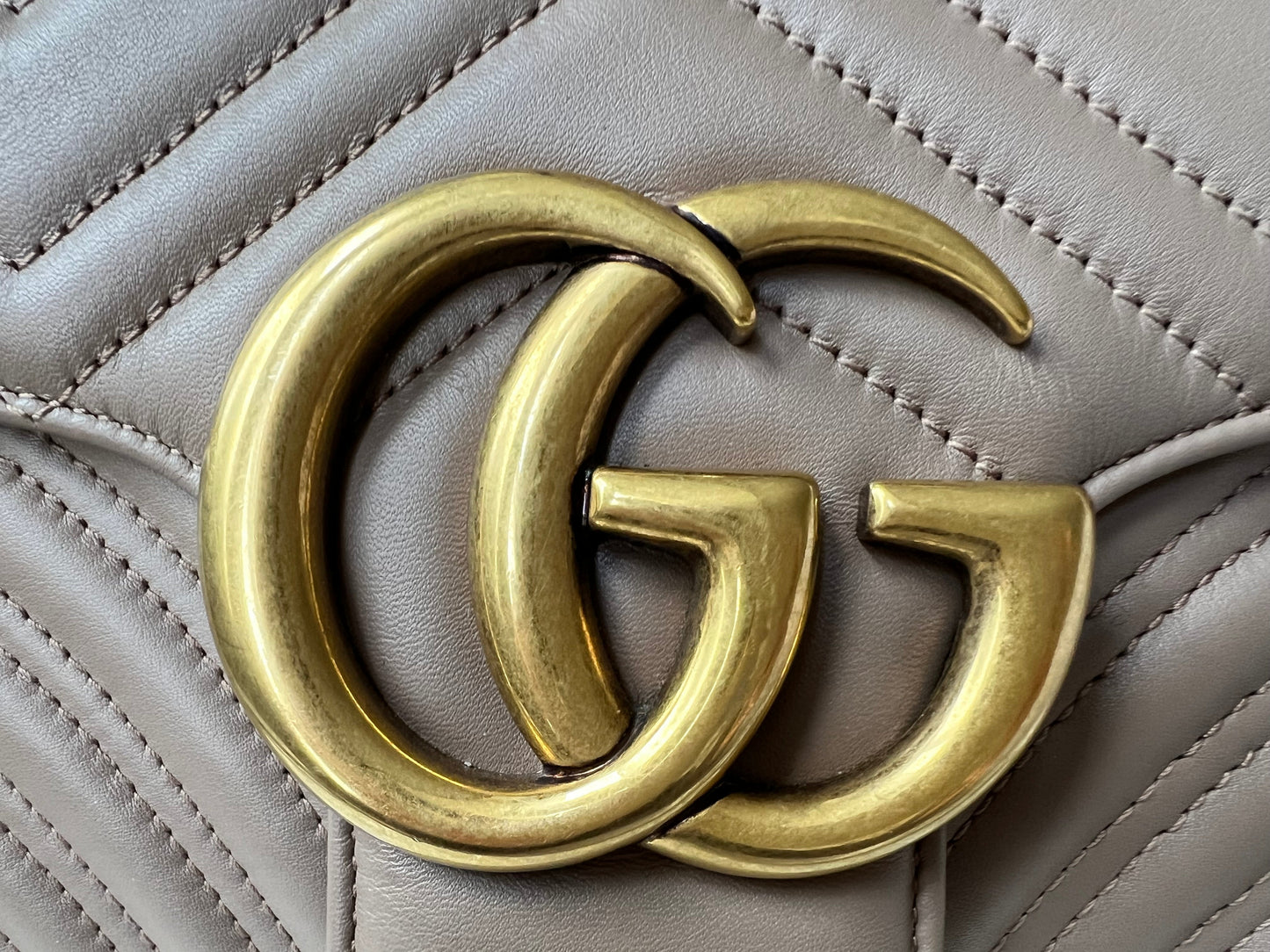 Gucci GG Dusty Pink Marmont Medium Shoulder Bag