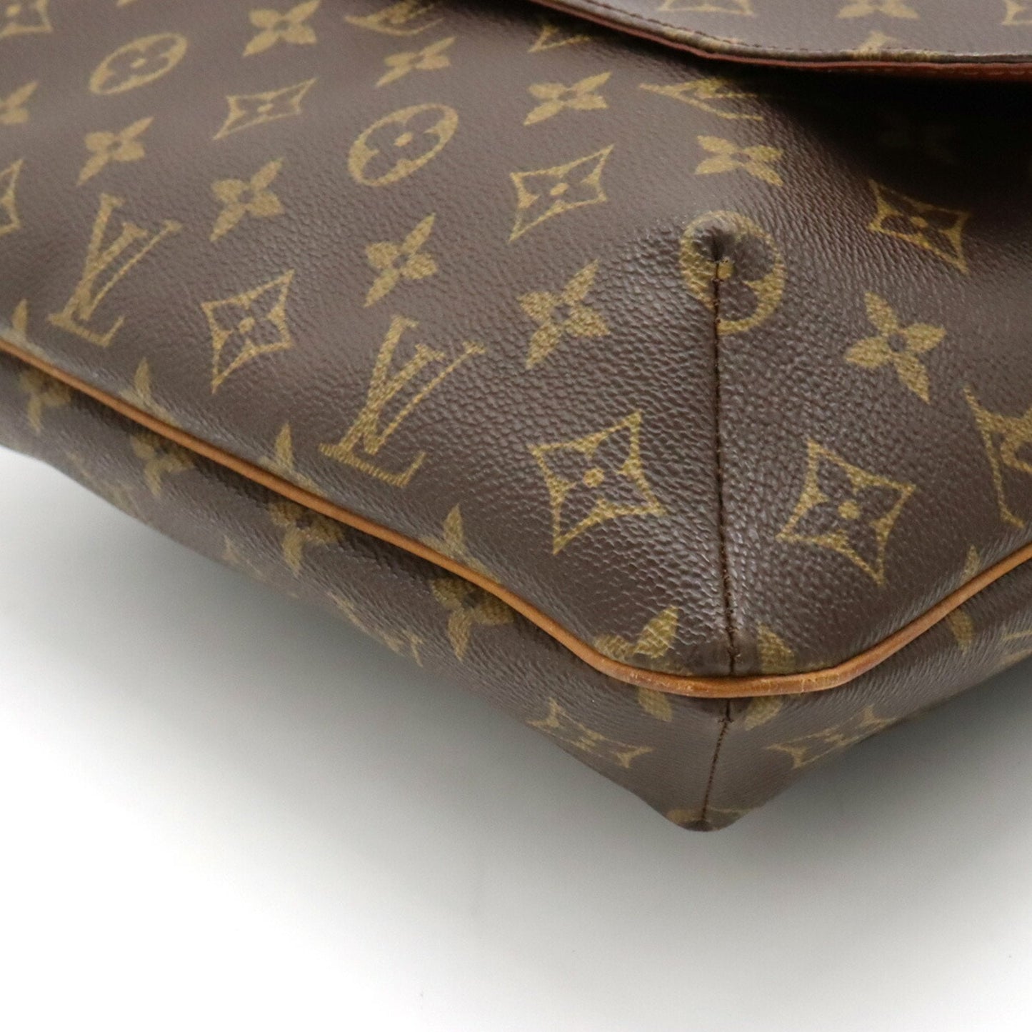 Louis Vuitton Musette  Canvas Shoulder Bag ()