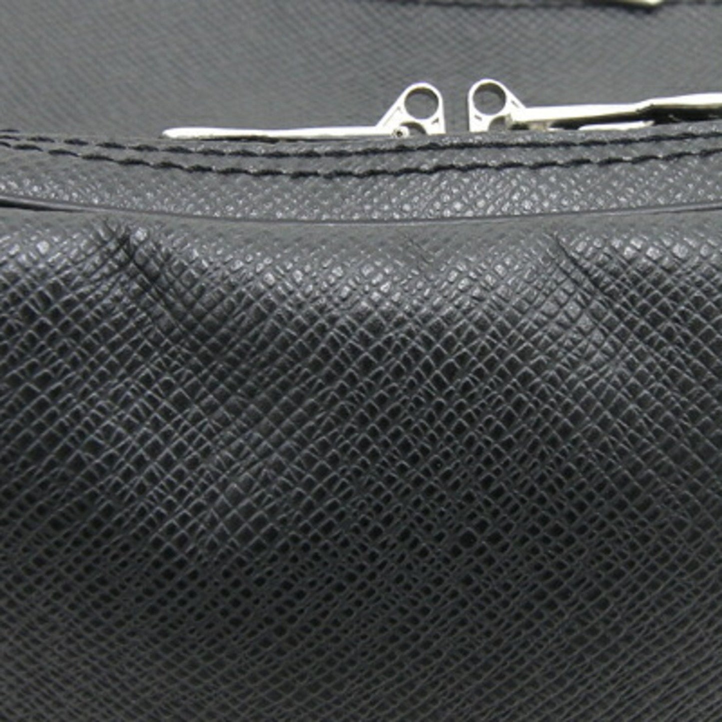 Louis Vuitton Reporter Pm  Leather Shoulder Bag ()