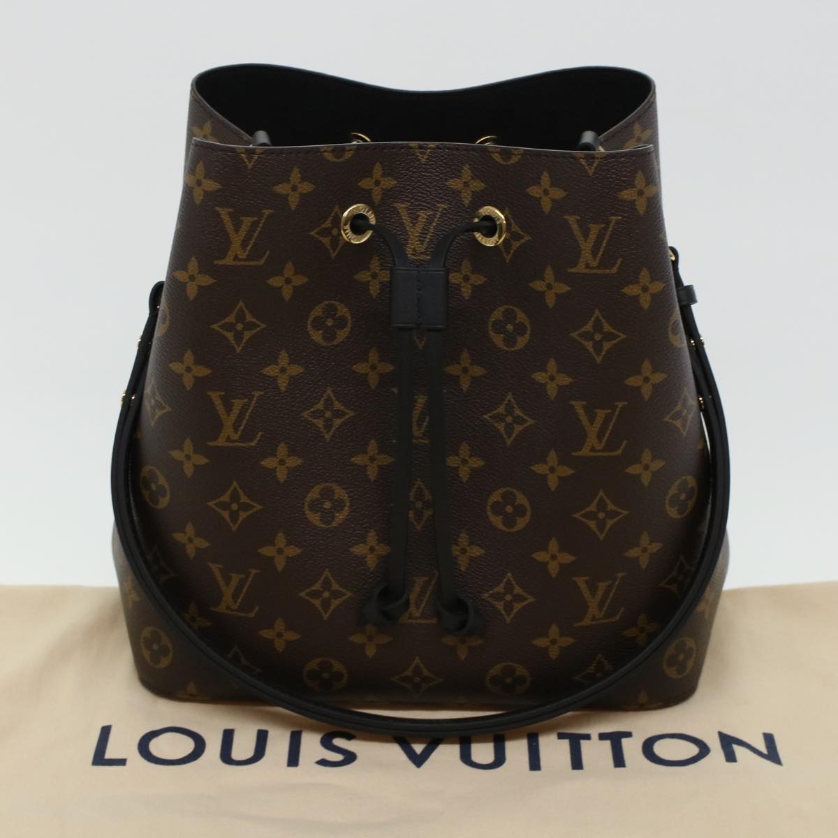 LOUIS VUITTON Monogram Neo Noe Shoulder Bag