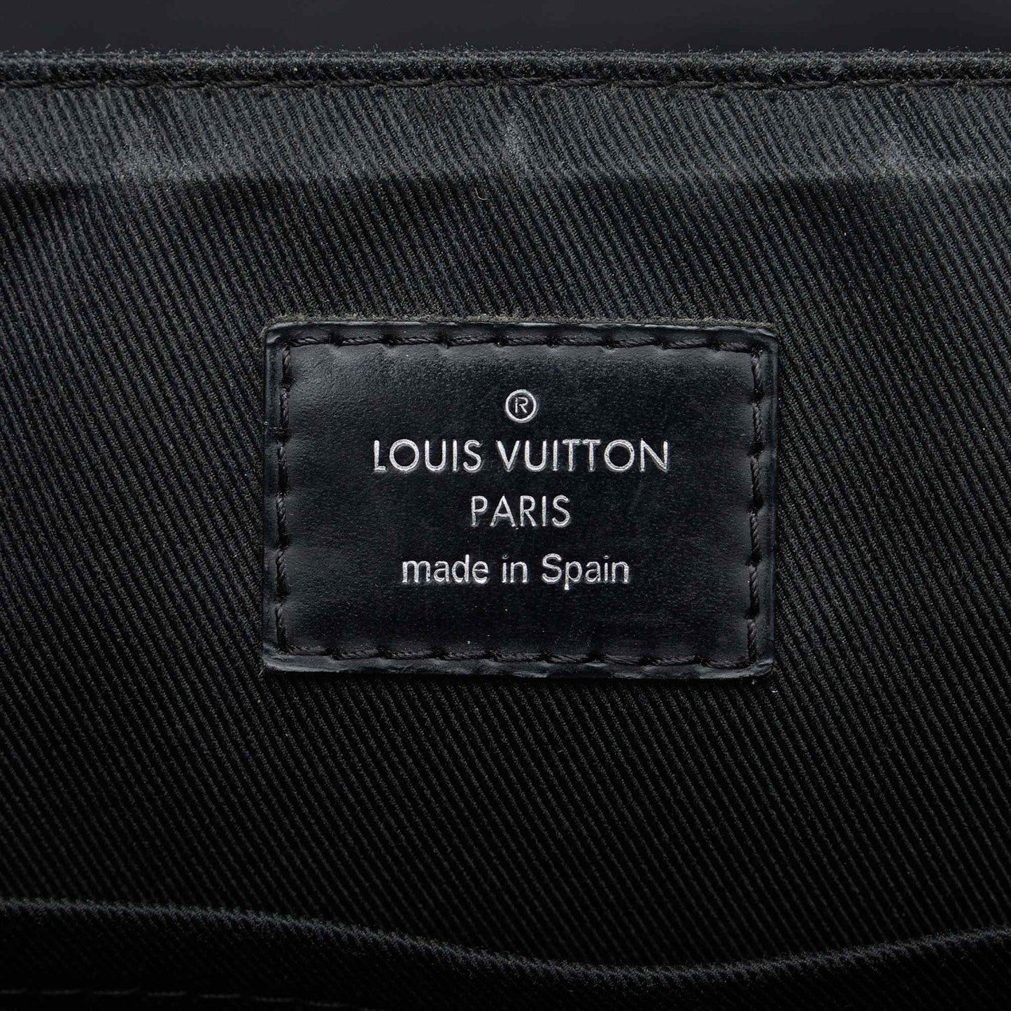 Louis Vuitton Women's  Damier Graphite District PM Crossbody Bag ()