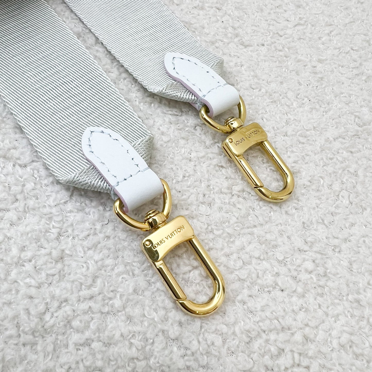 LV Onthego PM in Pastel Sunrise Monogram Empreinte Leather GHW