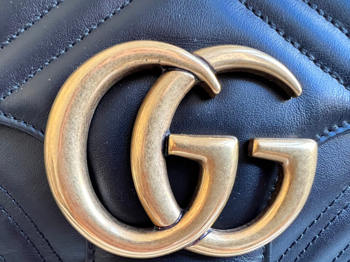 Gucci GG Black Large Marmont Shoulder Bag