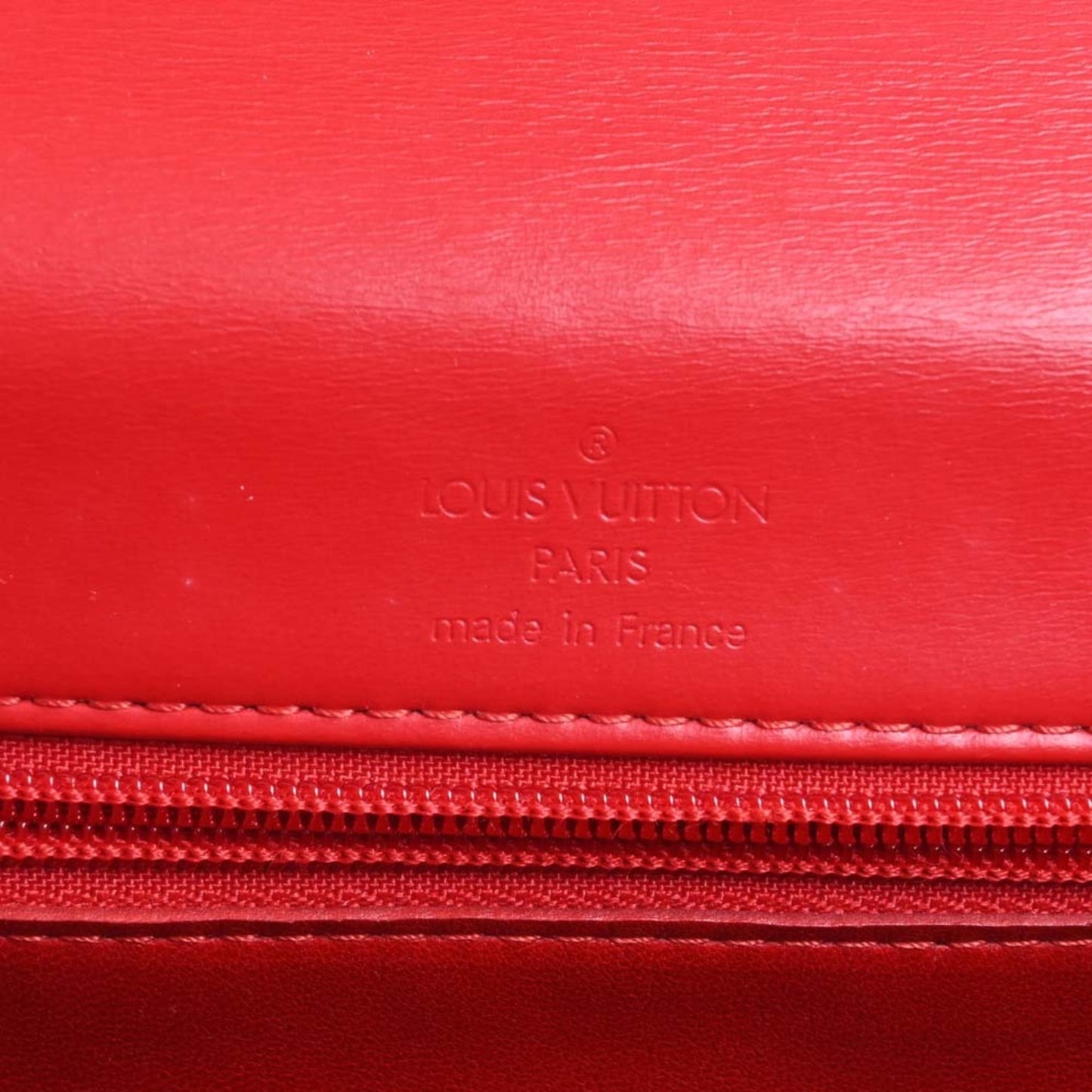 Louis Vuitton Opéra  Leather Shoulder Bag ()