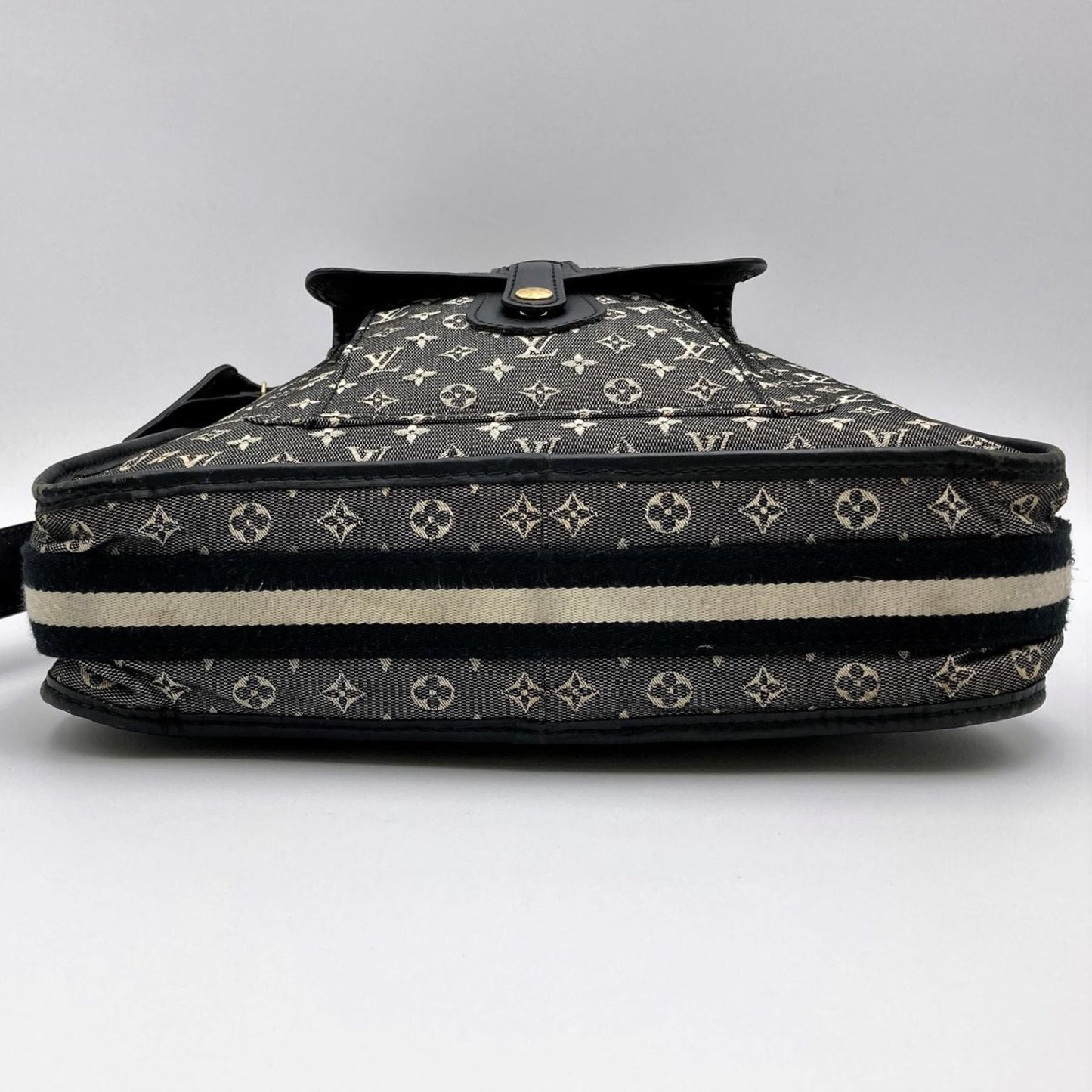 Louis Vuitton Mary Kate  Canvas Shoulder Bag ()