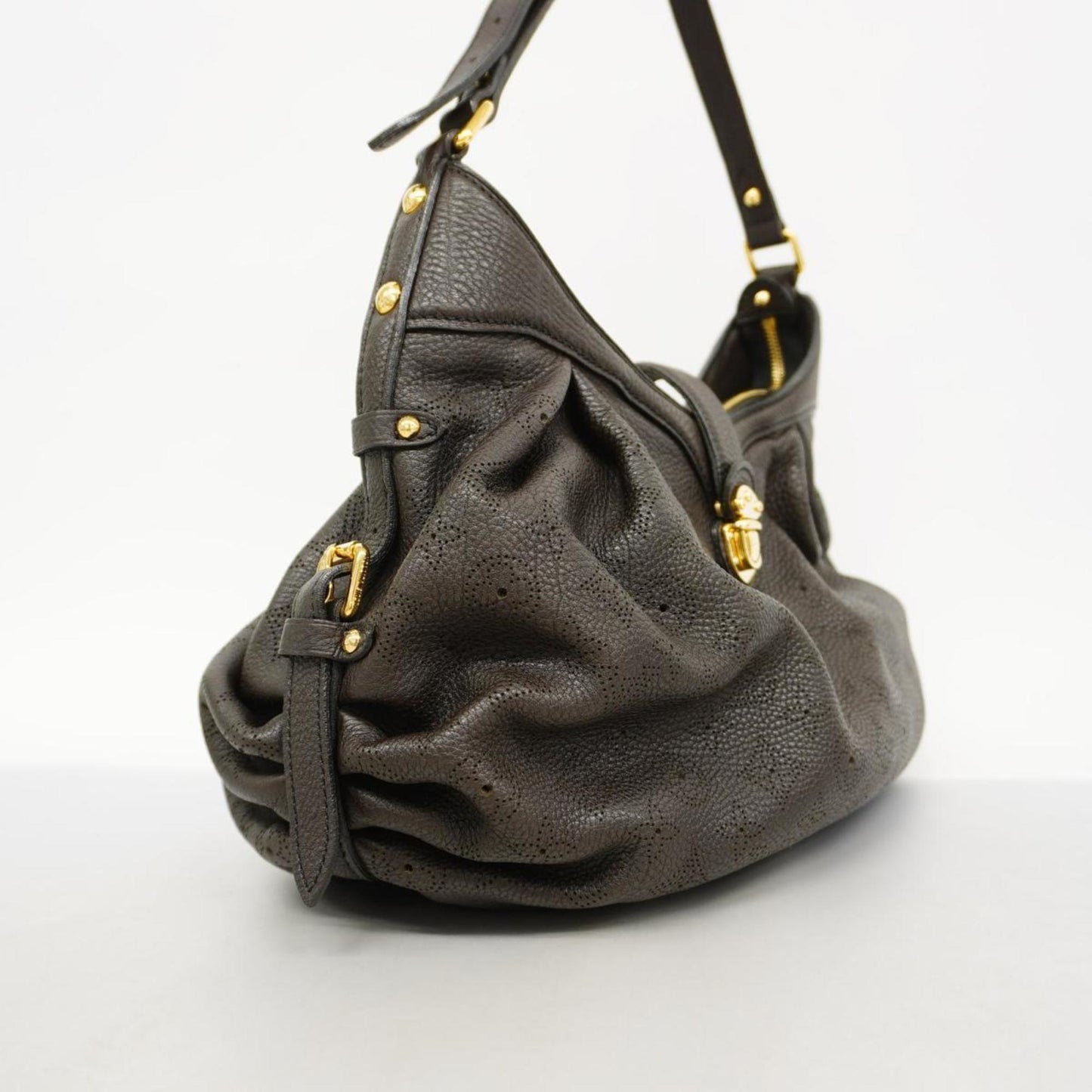 Louis Vuitton Mahina  Leather Shoulder Bag ()