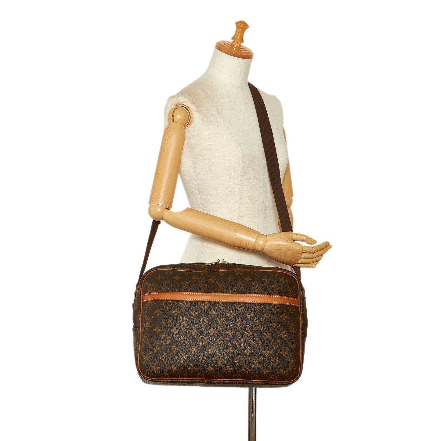 LOUIS VUITTON Monogram Reporter GM Crossbody Bag