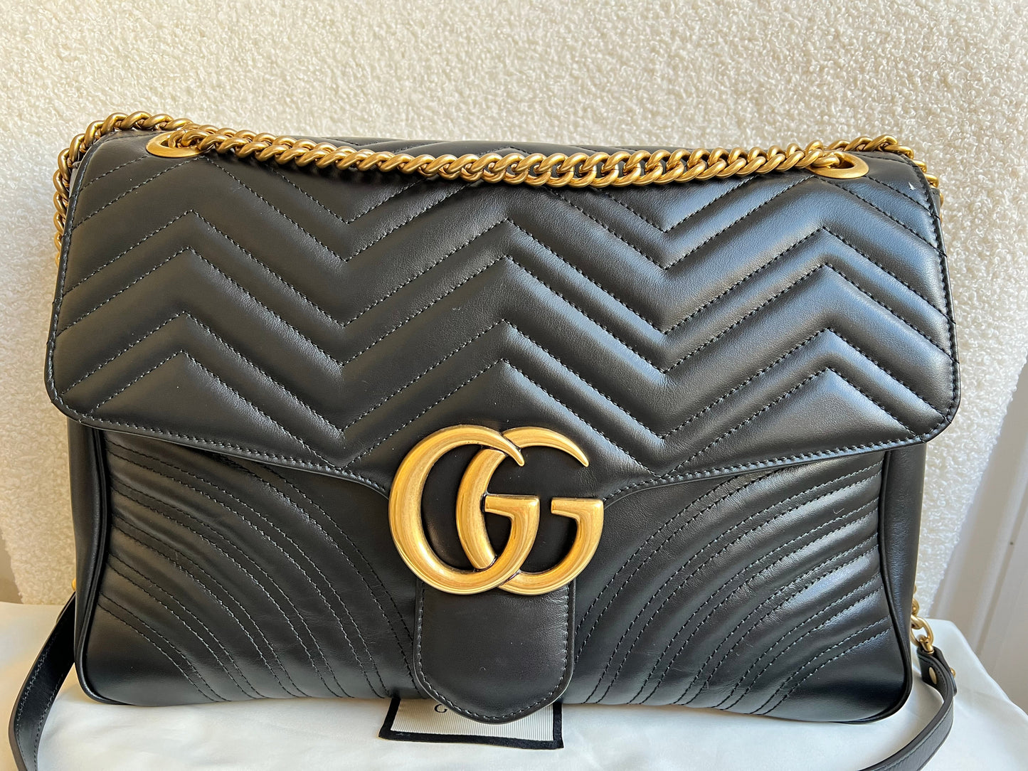 Gucci GG Black Large Marmont Shoulder Bag