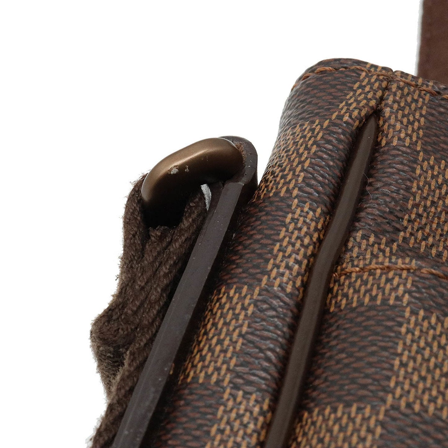 Louis Vuitton District  Canvas Shoulder Bag ()