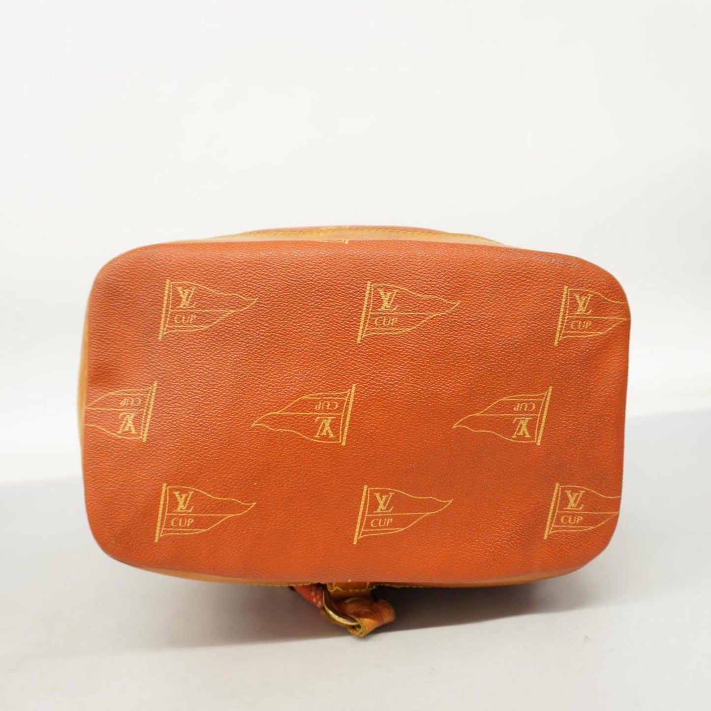 Louis Vuitton  Leather Shoulder Bag ()