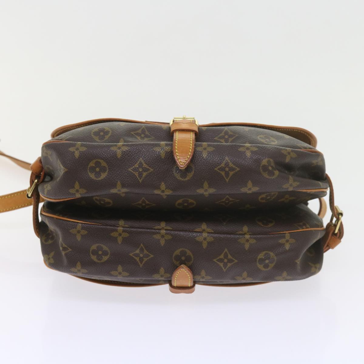 Louis Vuitton Saumur  Canvas Shoulder Bag ()