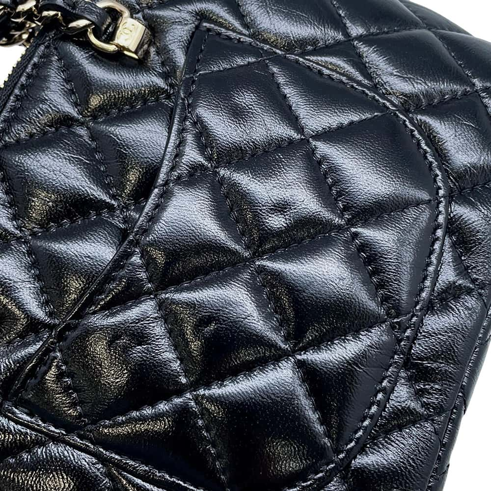 CHANEL Matelasse Chain Clutch Shoulder Bag Black AP3354 Shiny Lambskin Size Small