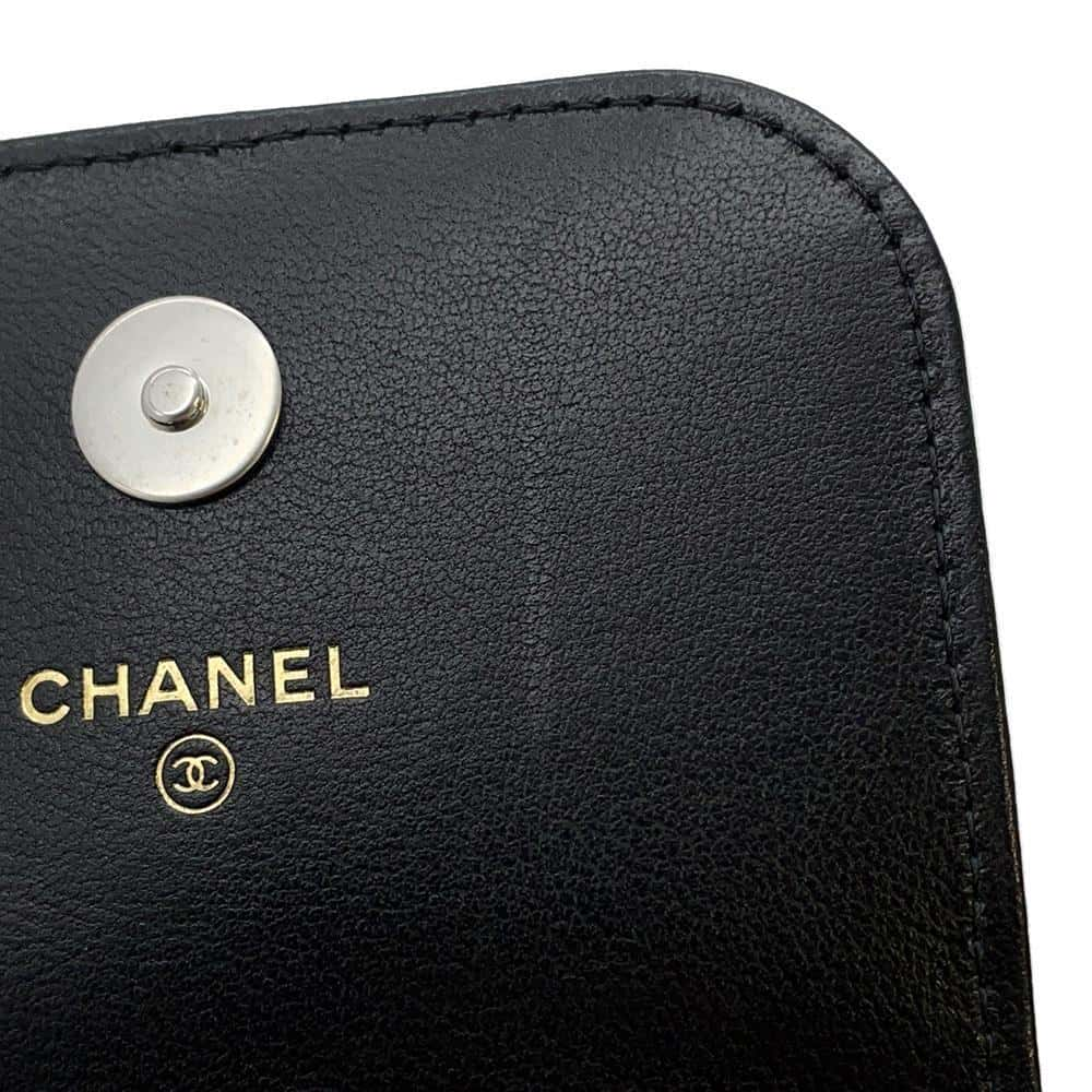 CHANEL CHANEL19 Phone Case ChainShoulder Black AP1773 Lambskin