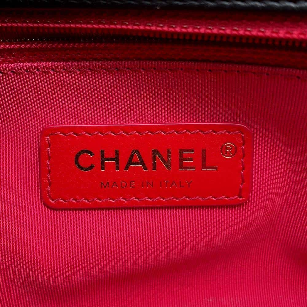 CHANEL Logo ChainShoulder Bag Black AS4190 Lambskin