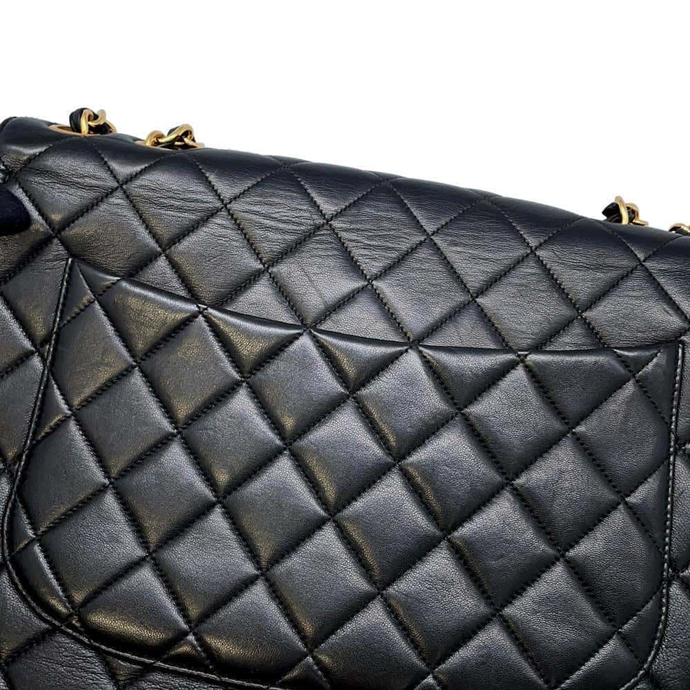 CHANEL Matelasse Single Flap ChainShoulder Bag Black Lambskin Size 30