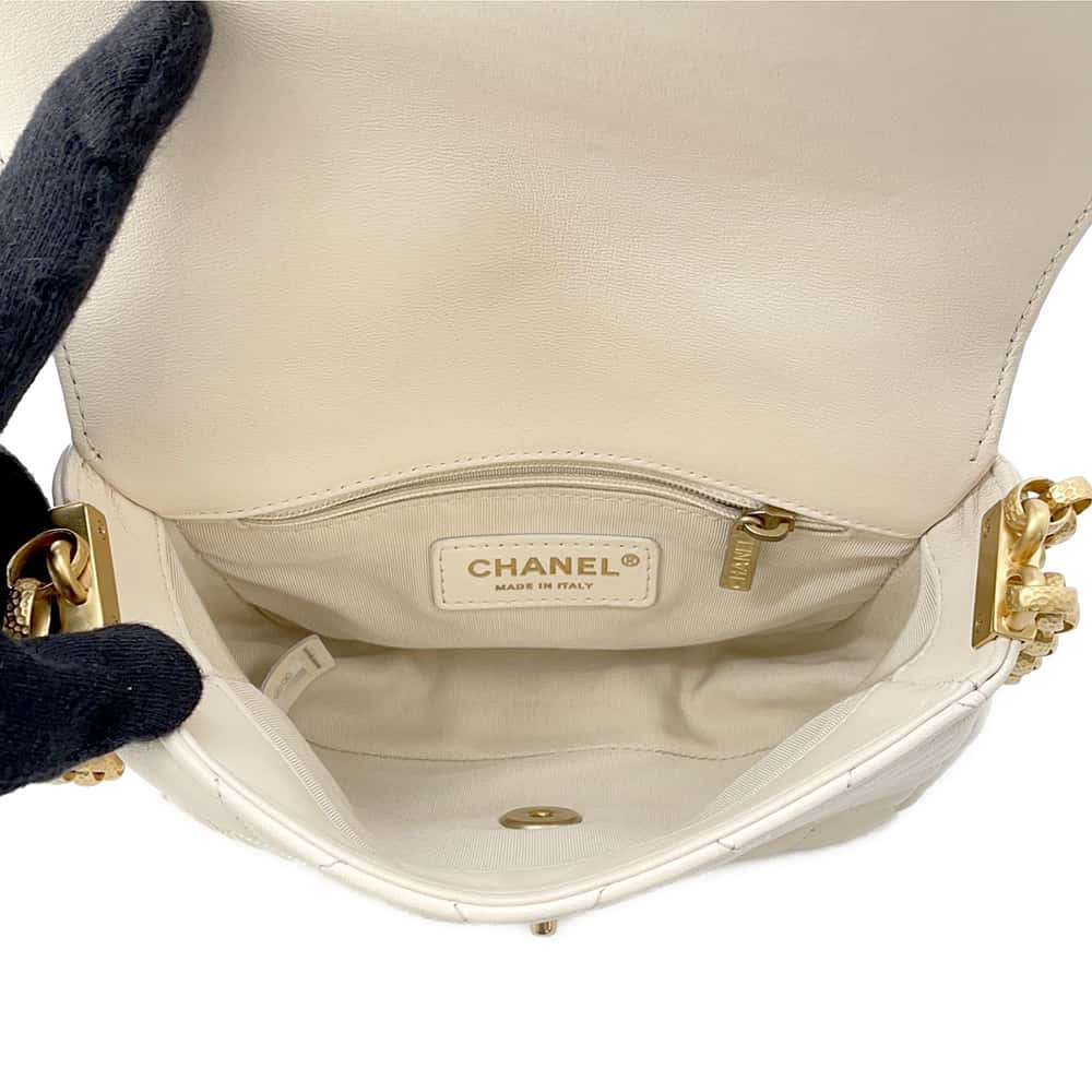 CHANEL Matelasse Coin Motif ChainShoulder Bag White AS2222 Lambskin