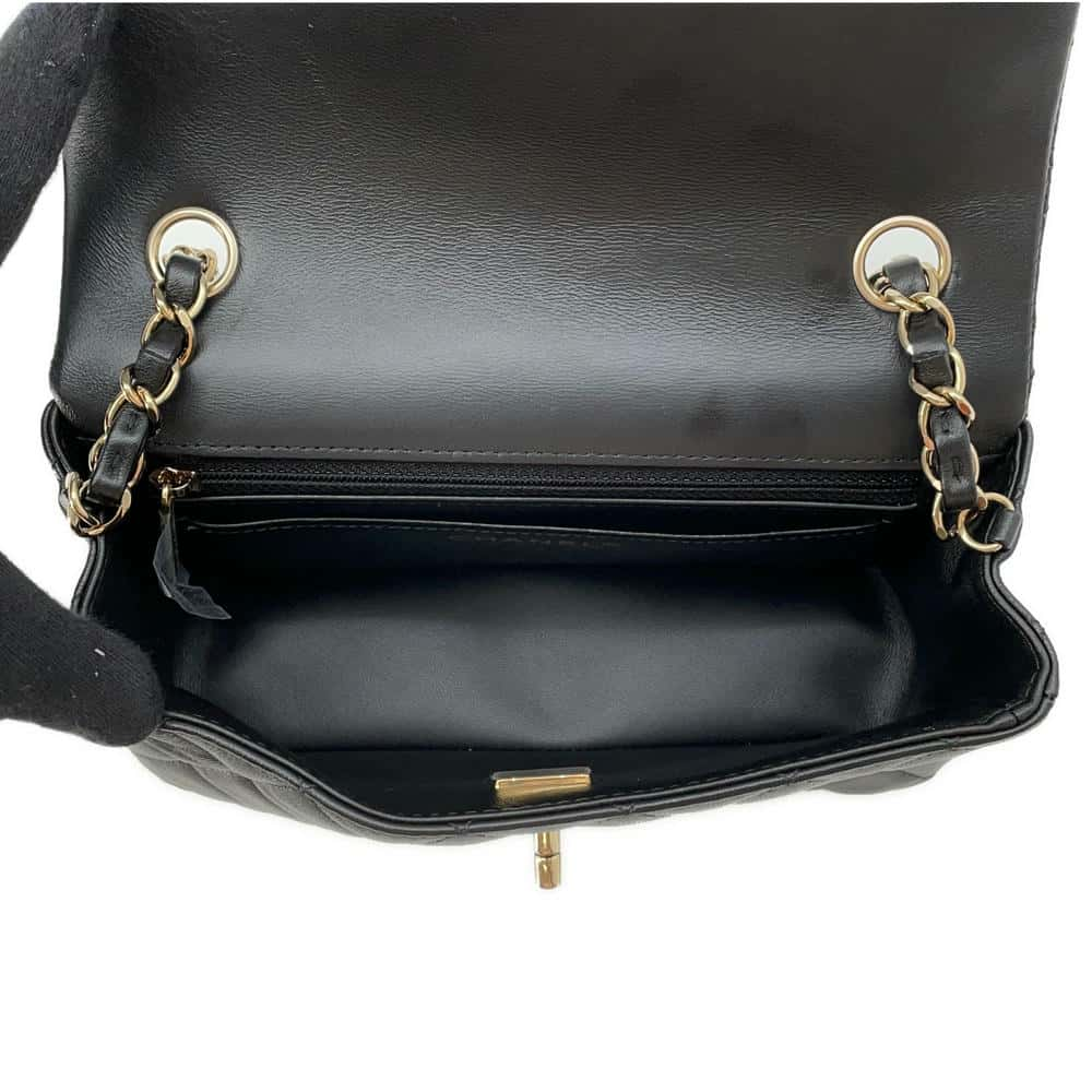 CHANEL Matelasse Single Flap ChainShoulder Bag Black A69900 Lambskin Size Mini