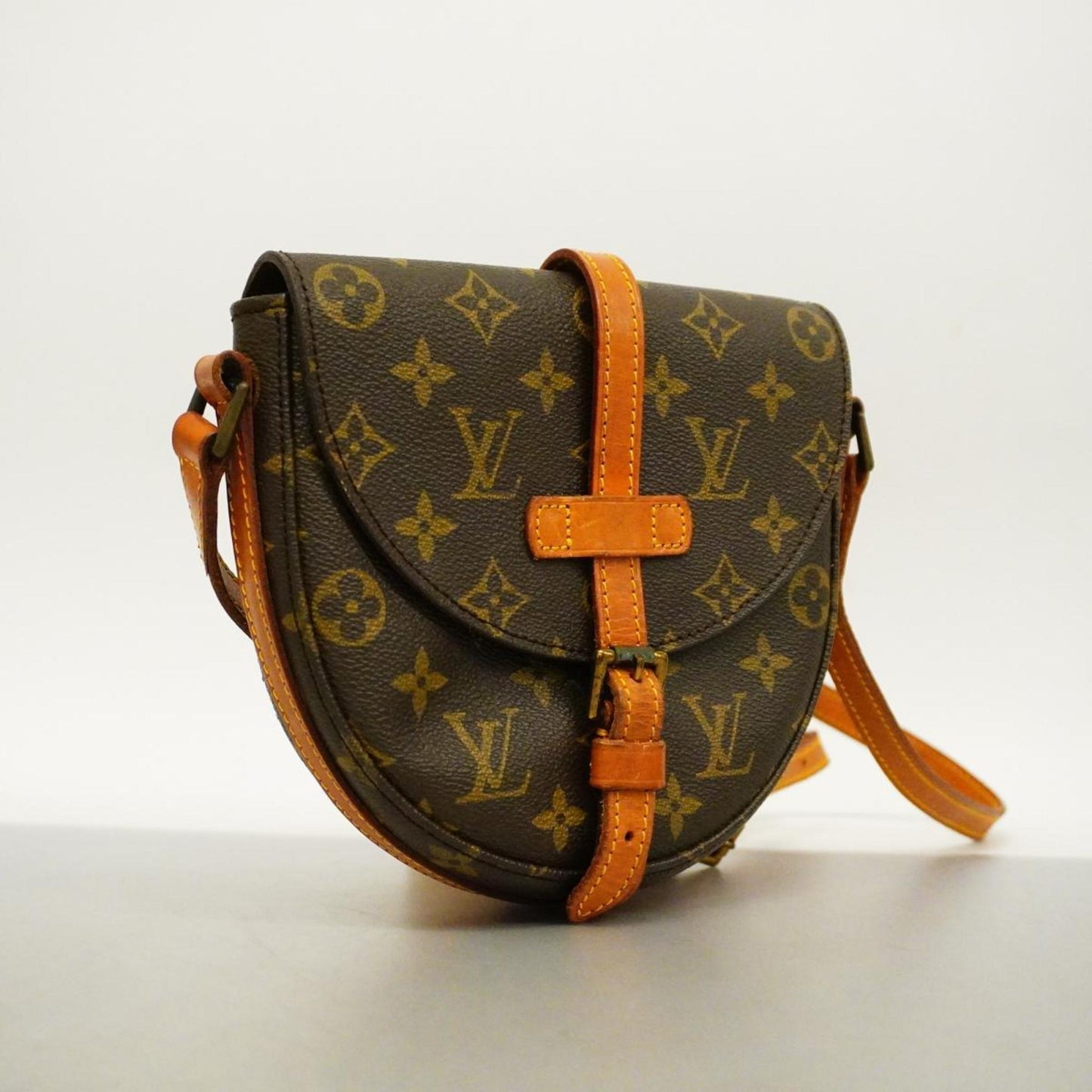 Louis Vuitton Chantilly  Canvas Shoulder Bag ()