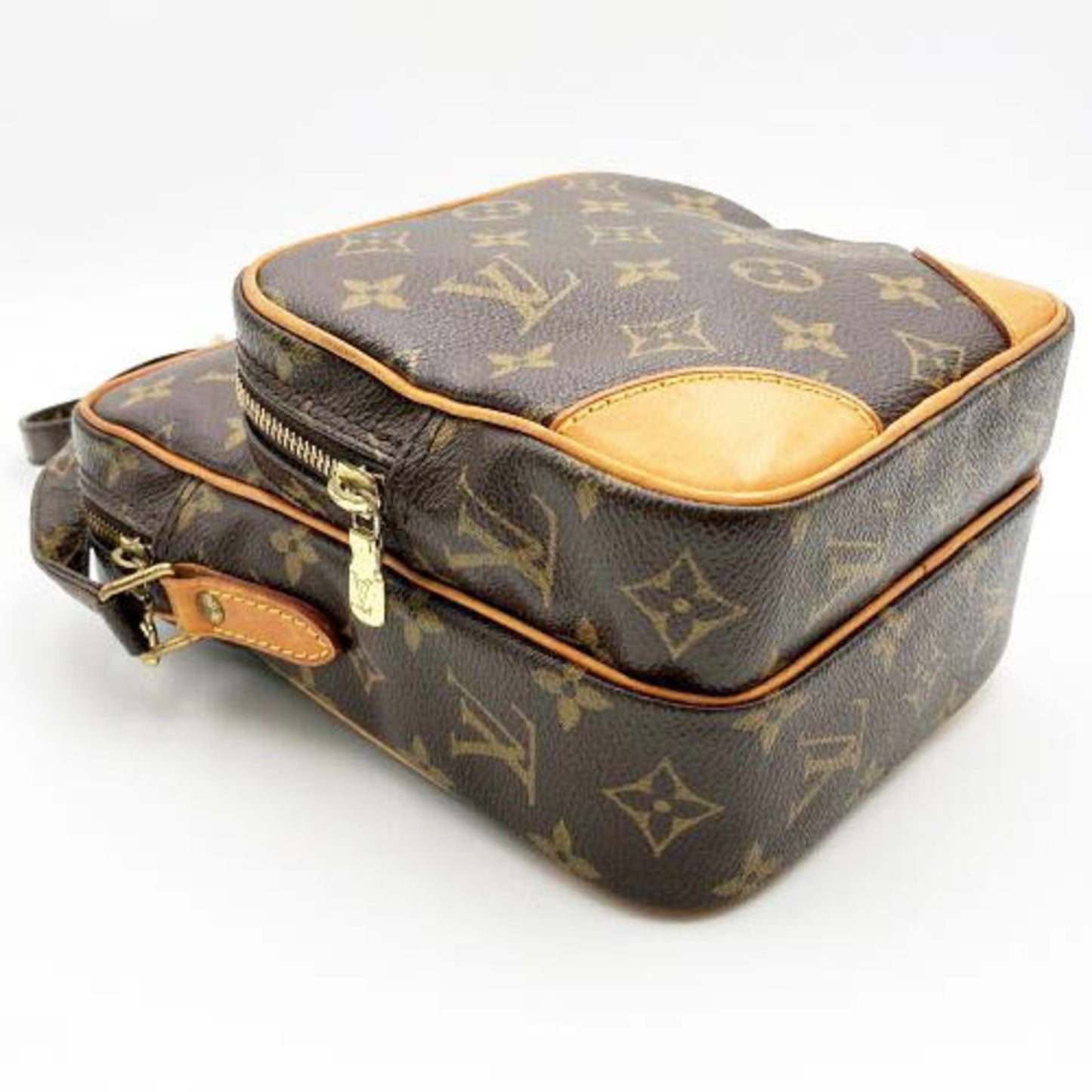 Louis Vuitton Amazone  Canvas Shoulder Bag ()