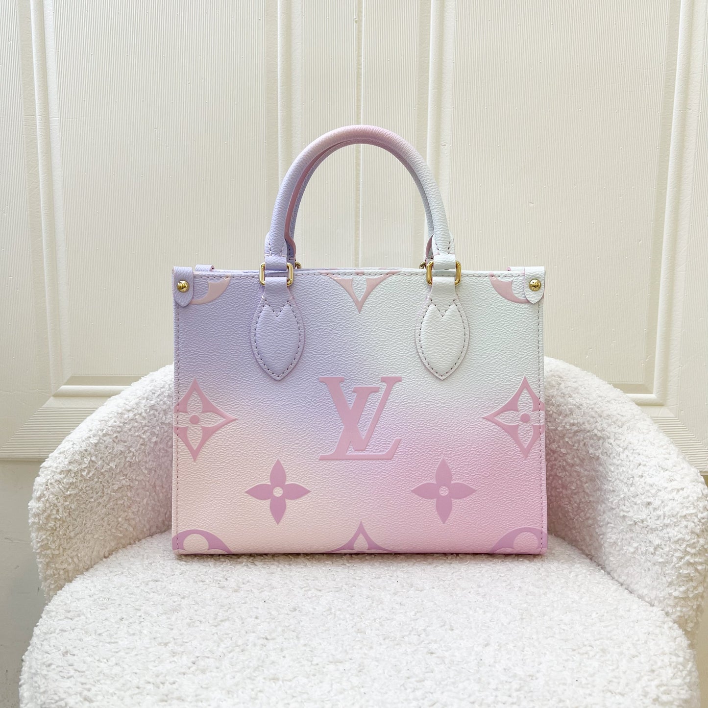 LV Onthego PM in Pastel Sunrise Monogram Empreinte Leather GHW