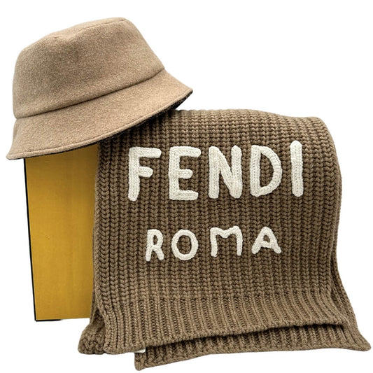 Set cappello e sciarpa Fendi