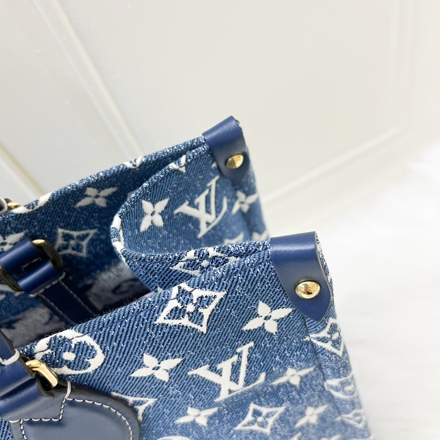 LV Onthego MM in Ombre Blue Denim and GHW