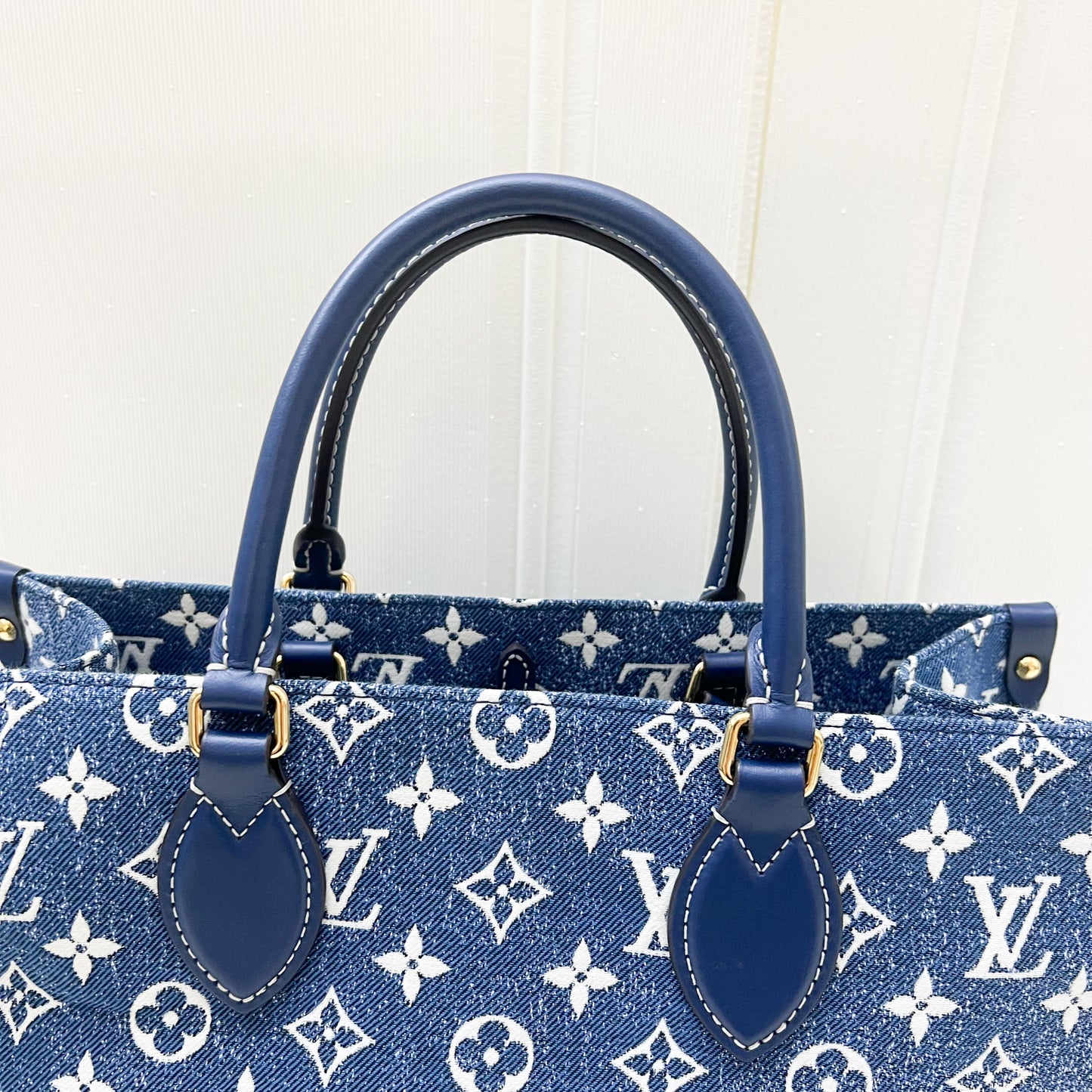 LV Onthego MM in Ombre Blue Denim and GHW