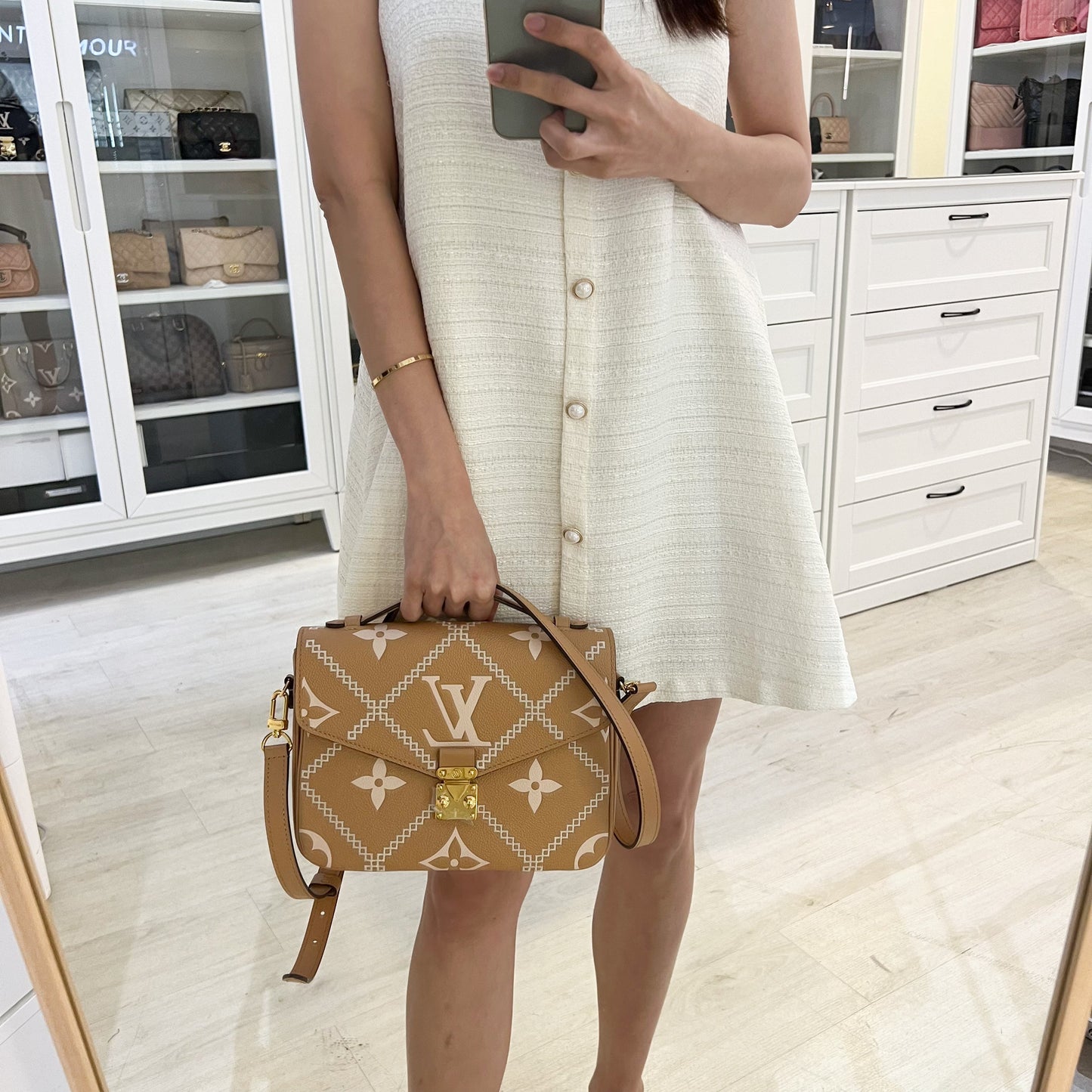 LV Giant Broderies Pochette Metis in Arizona Beige / Crème Beige Monogram Empreinte Leather and GHW