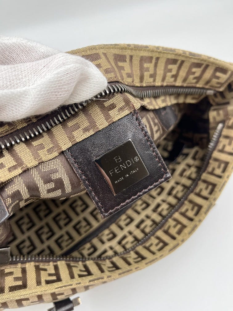 Vintage Fendi Shoulder Bag in Brown Zucca Canvas