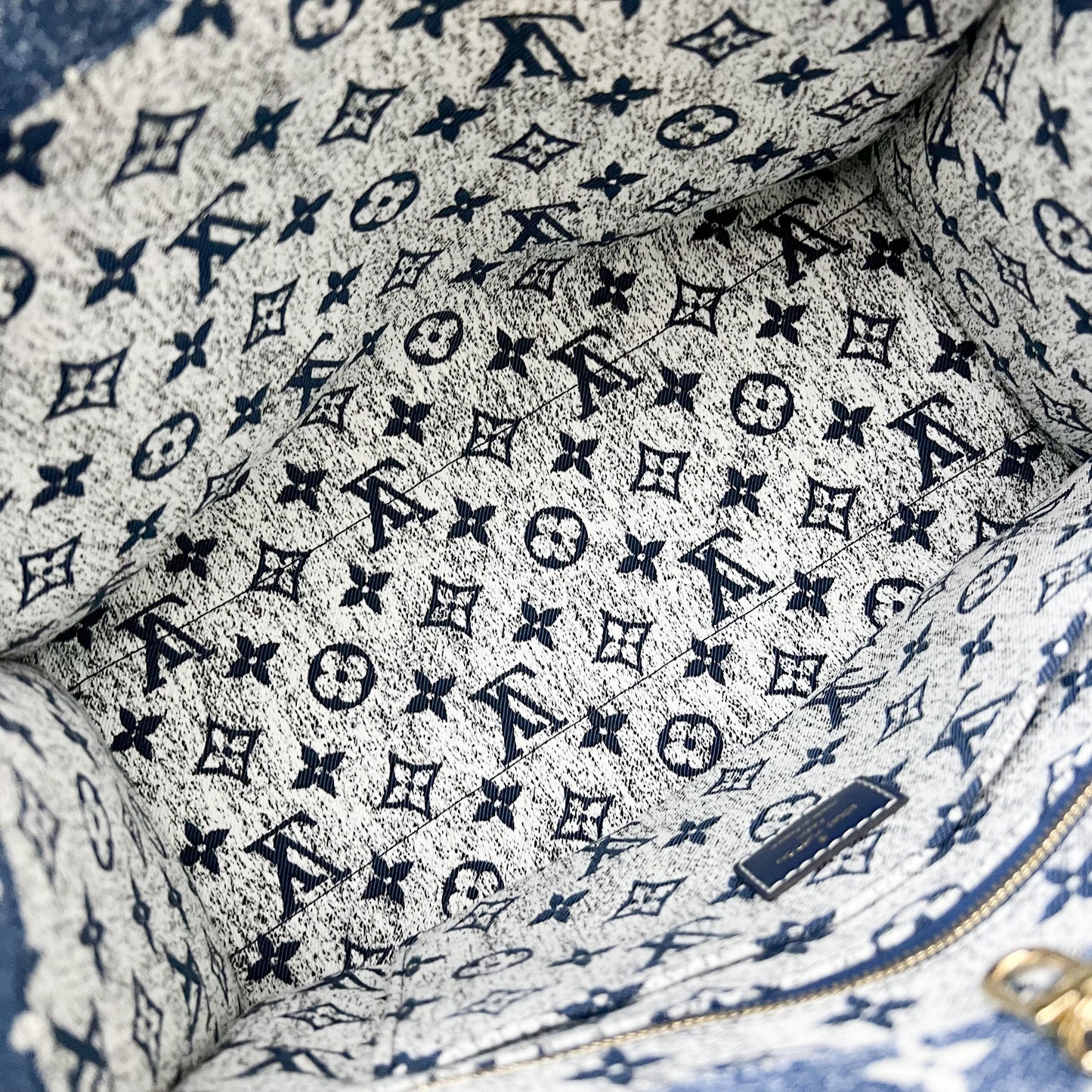 LV Onthego MM in Ombre Blue Denim and GHW