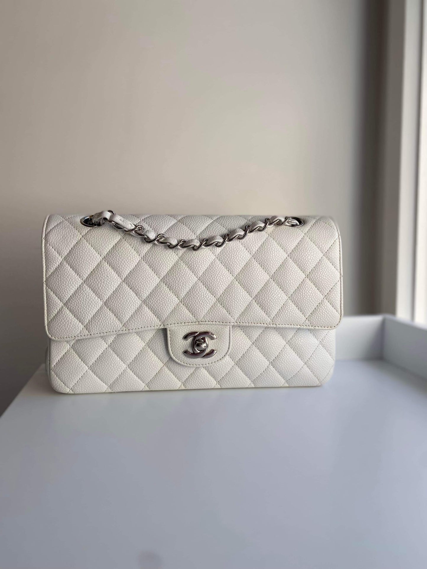 Vintage Chanel White  Quilted Caviar Classic Flap Medium SHW