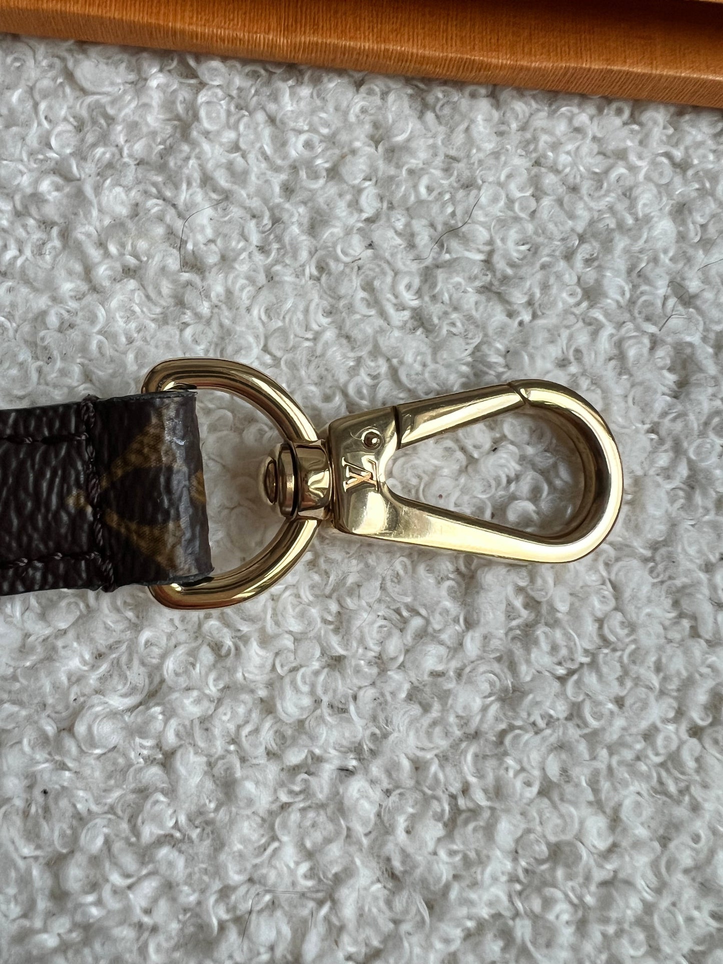 Louis Vuitton Bandouliere Monogram Leather Shoulder Strap (RRP £395)