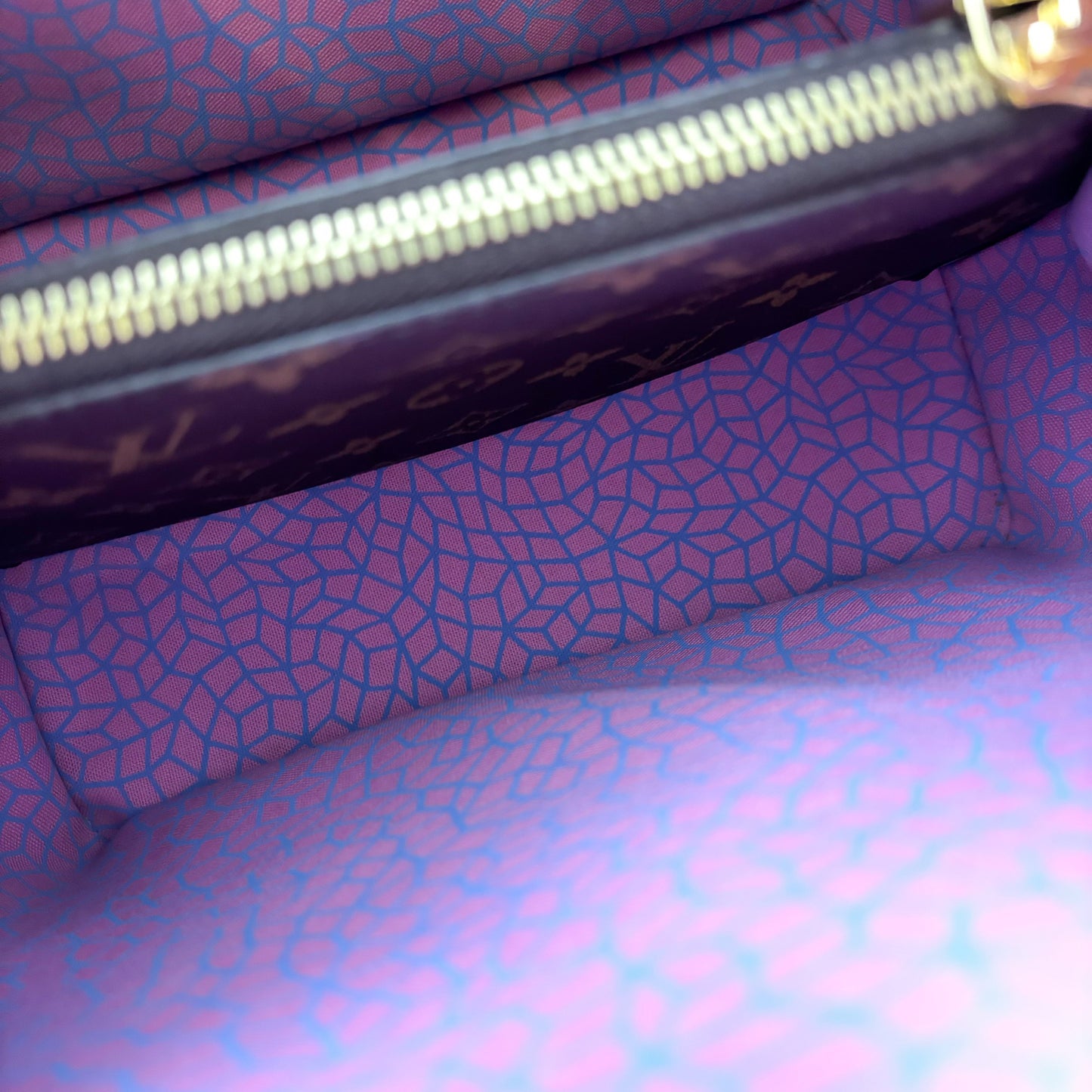 LV x Yayoi Kusama Néonoé MM in Monogram Canvas and GHW