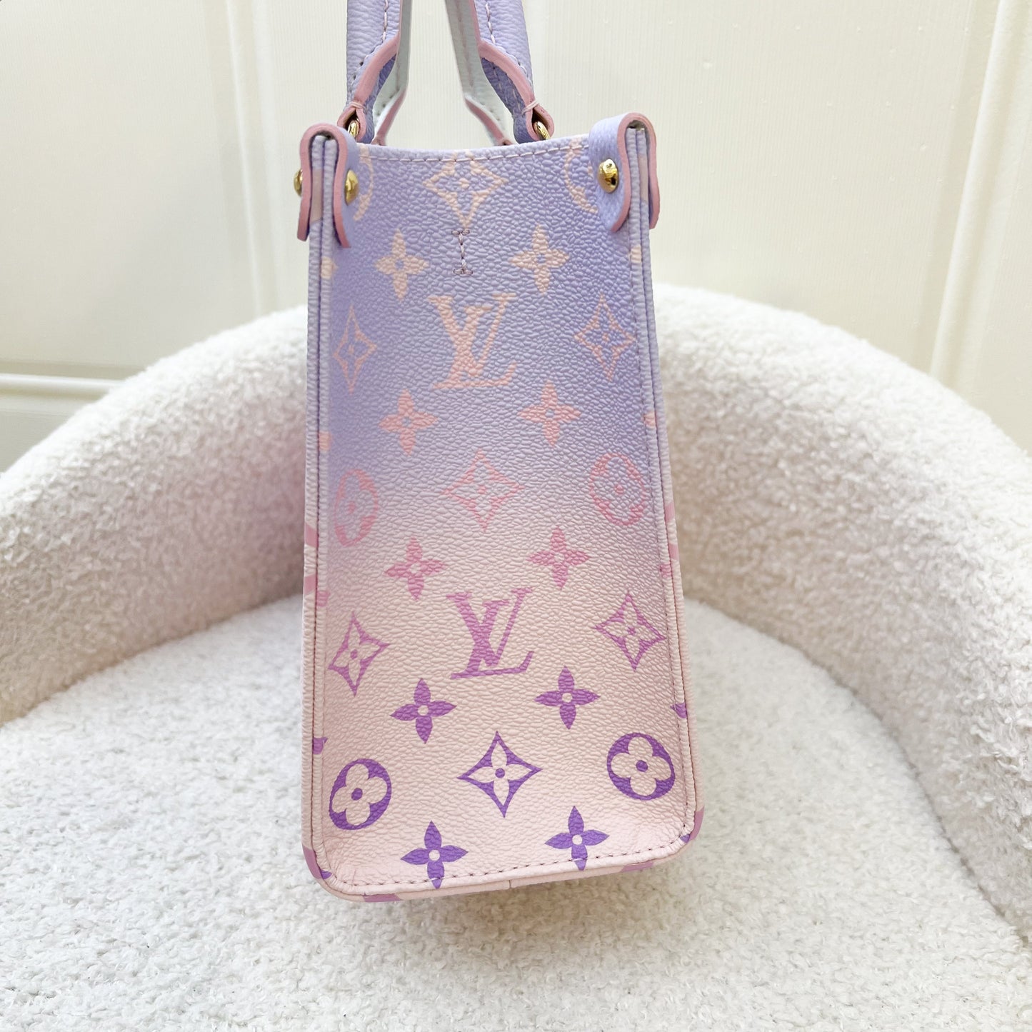 LV Onthego PM in Pastel Sunrise Monogram Empreinte Leather GHW