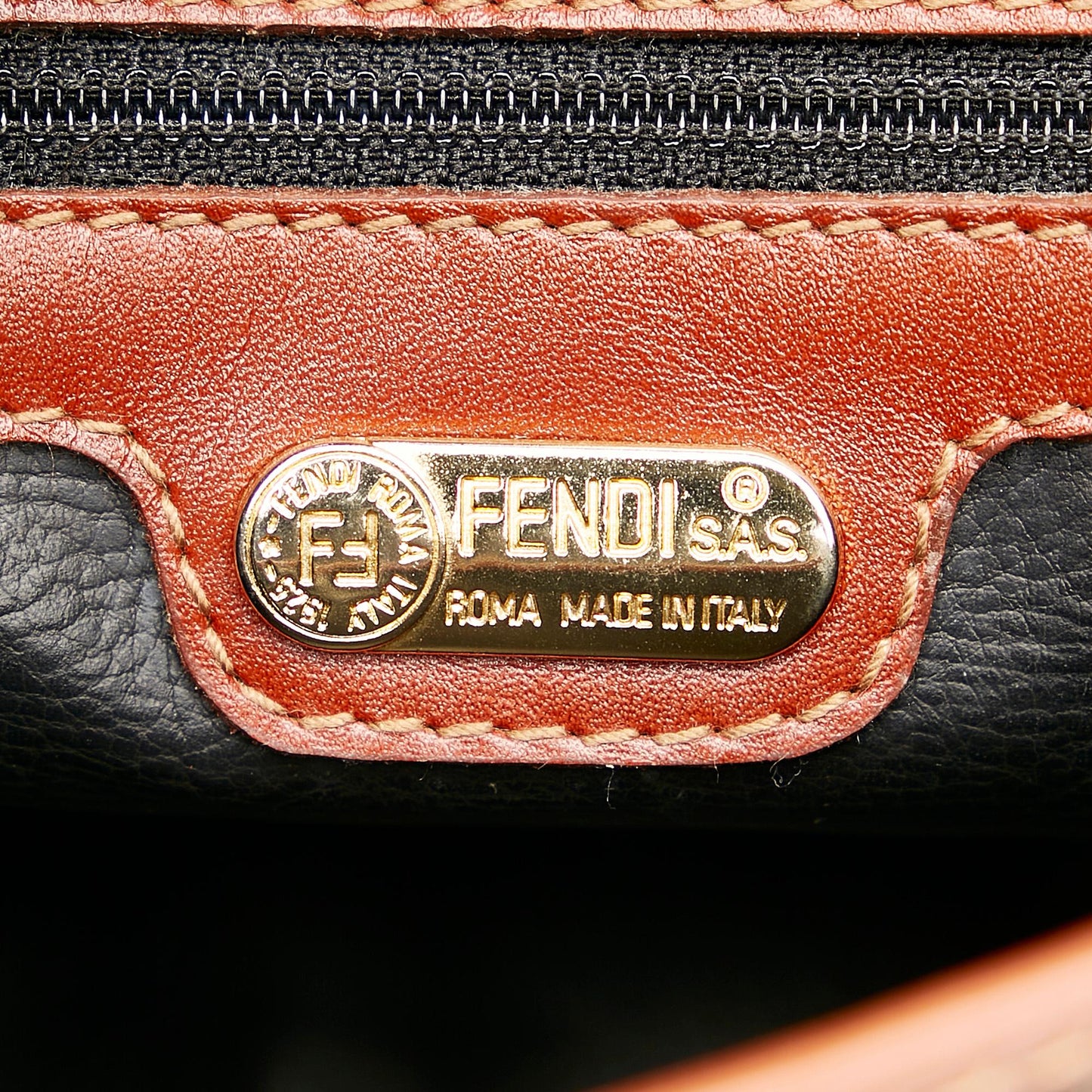 Fendi Zucca Crossbody Bag (SHG-sPMGJ0)