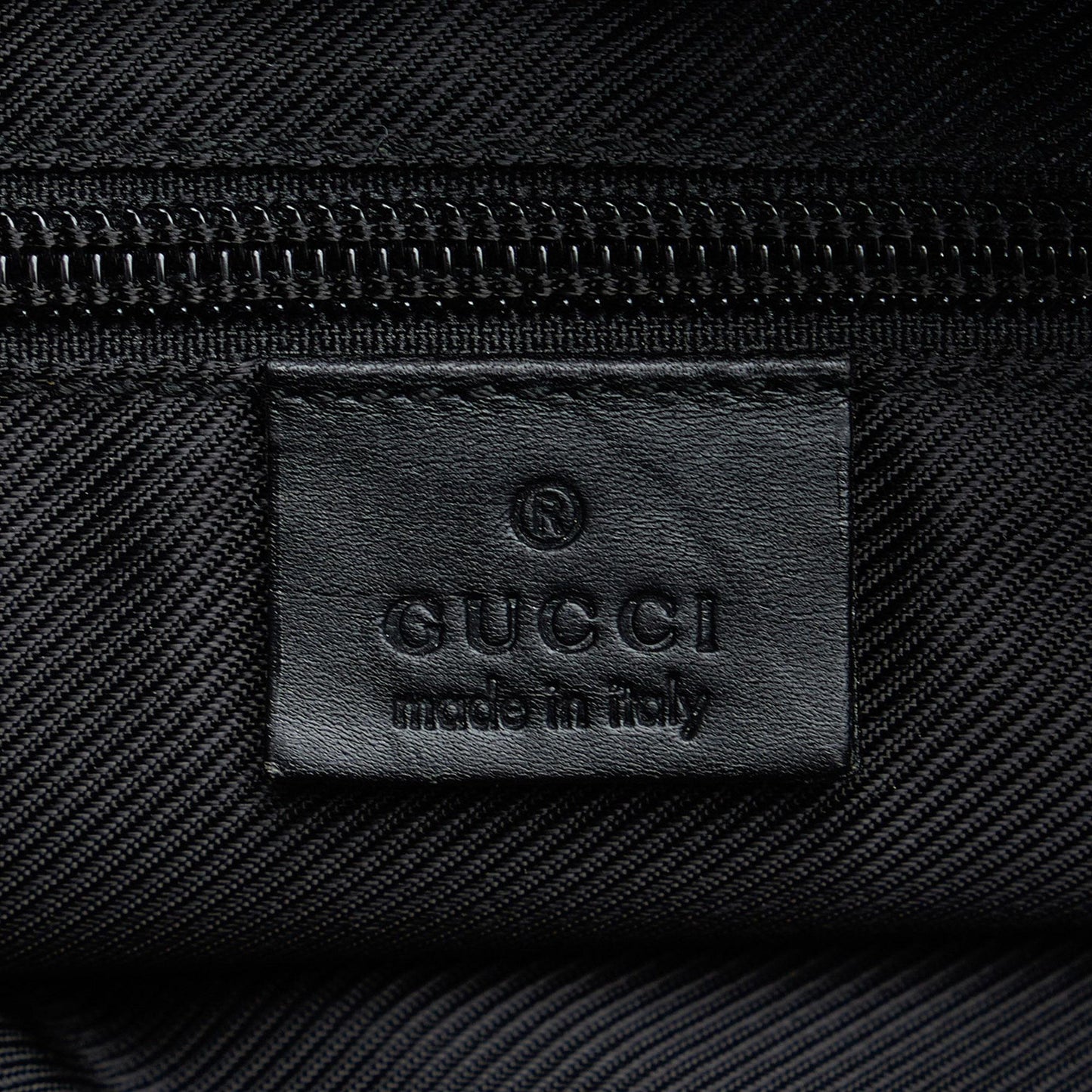 Gucci GG Canvas Tote (SHG-AtlGKp)