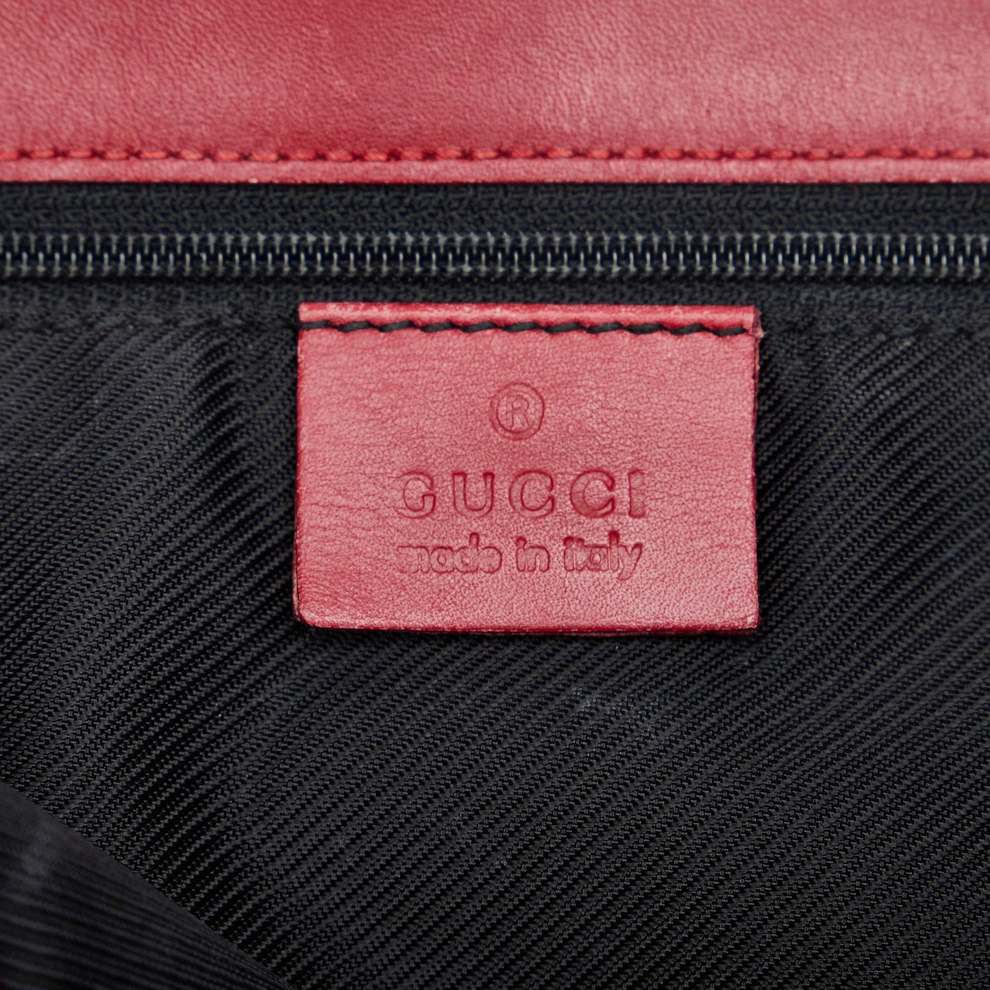 Gucci GG Canvas Tote (SHG-MZWeIu)