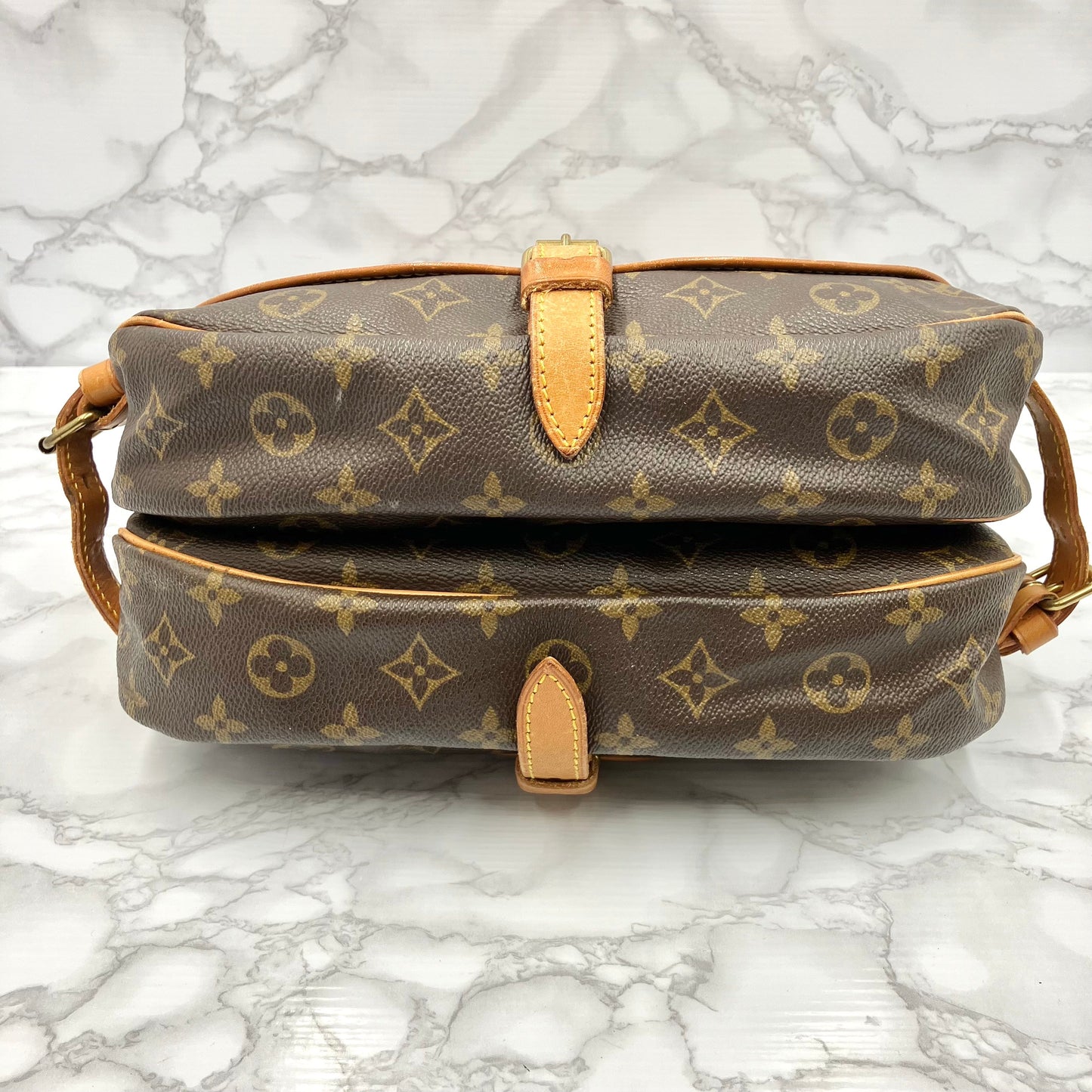 LOUIS VUITTON Monogram Saumur