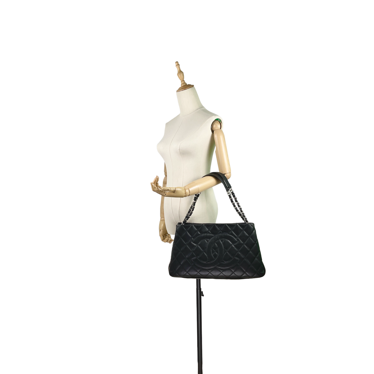 Expandable Zip Caviar Leather Shoulder Bag