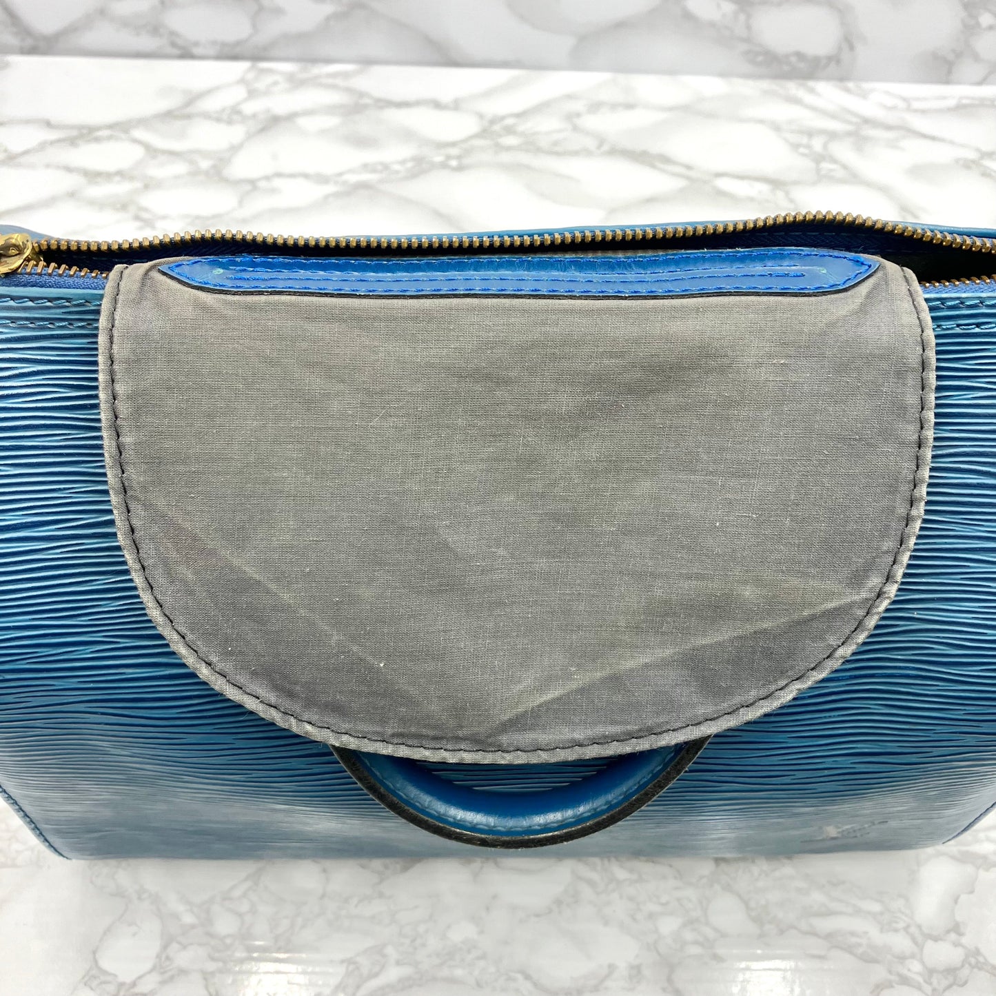 LOUIS VUITTON Epi Speedy 25
