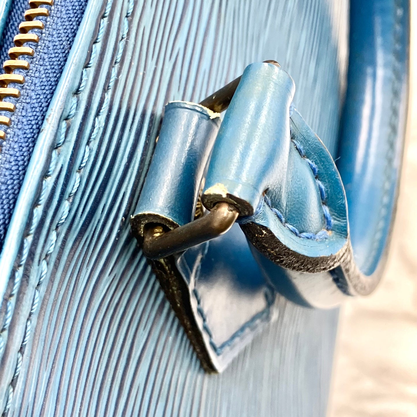 LOUIS VUITTON Epi Speedy 25