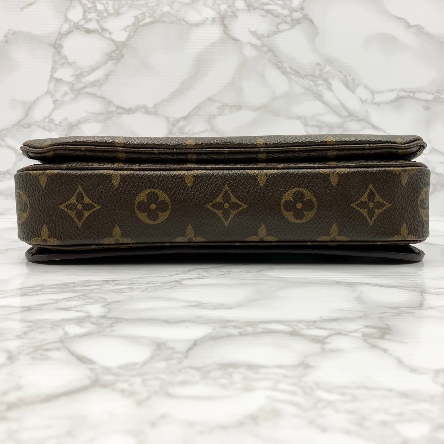LOUIS VUITTON Monogram Metis shoulder bag