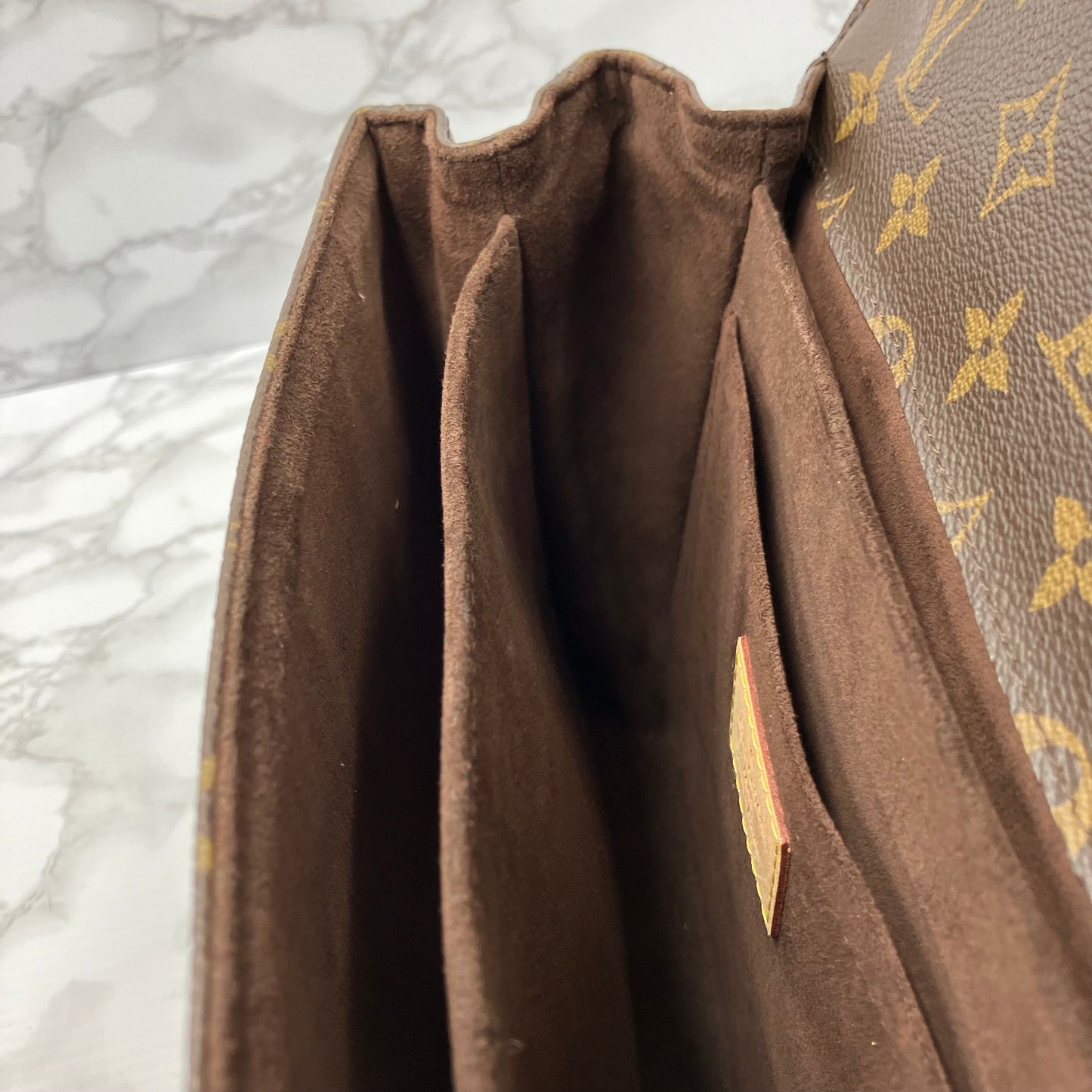 LOUIS VUITTON Monogram Metis shoulder bag