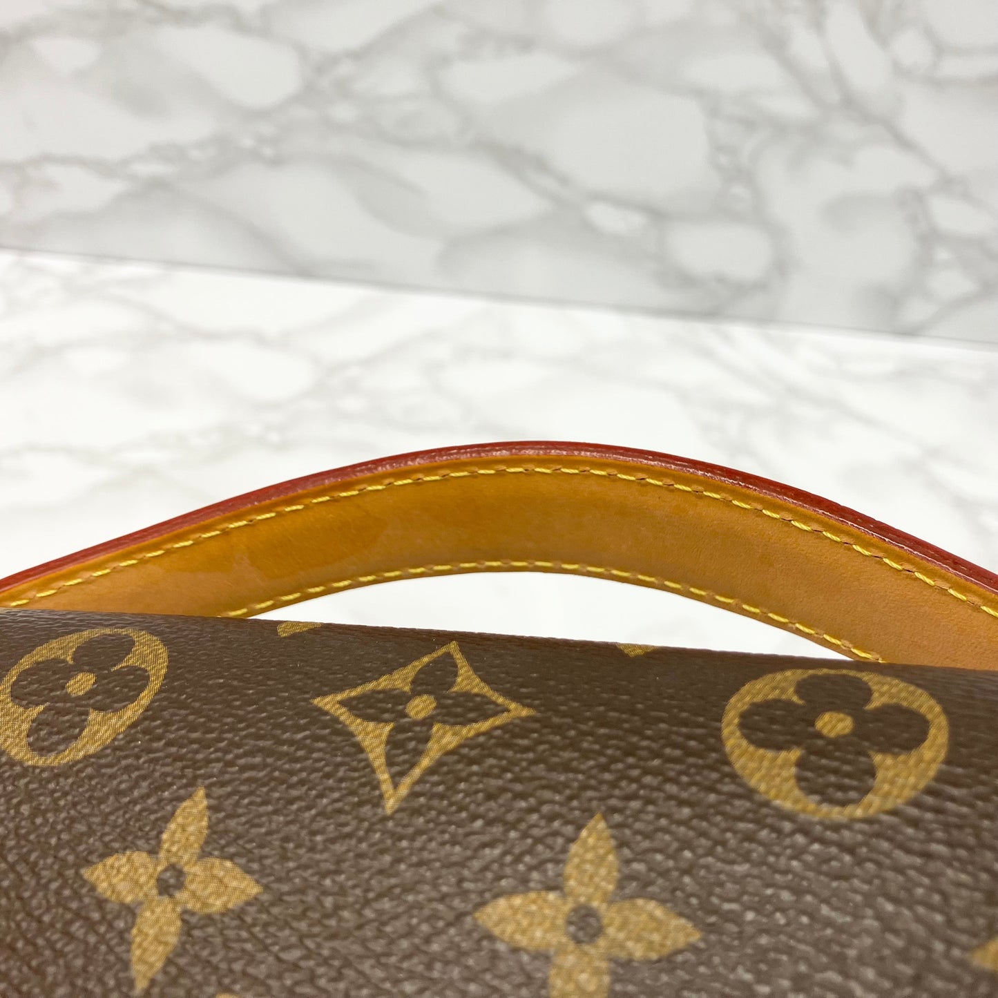 LOUIS VUITTON Monogram Metis shoulder bag
