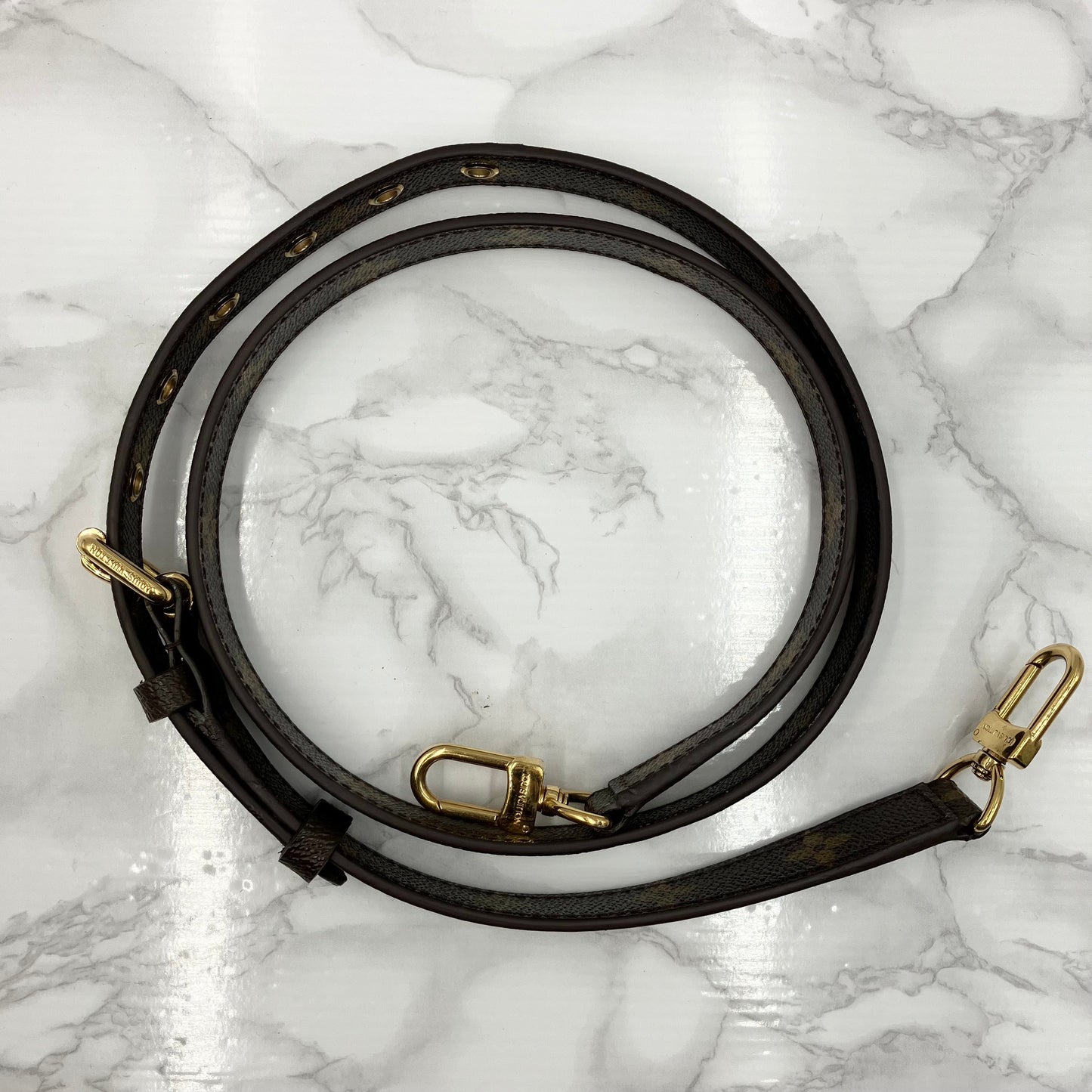 LOUIS VUITTON Monogram Metis shoulder bag